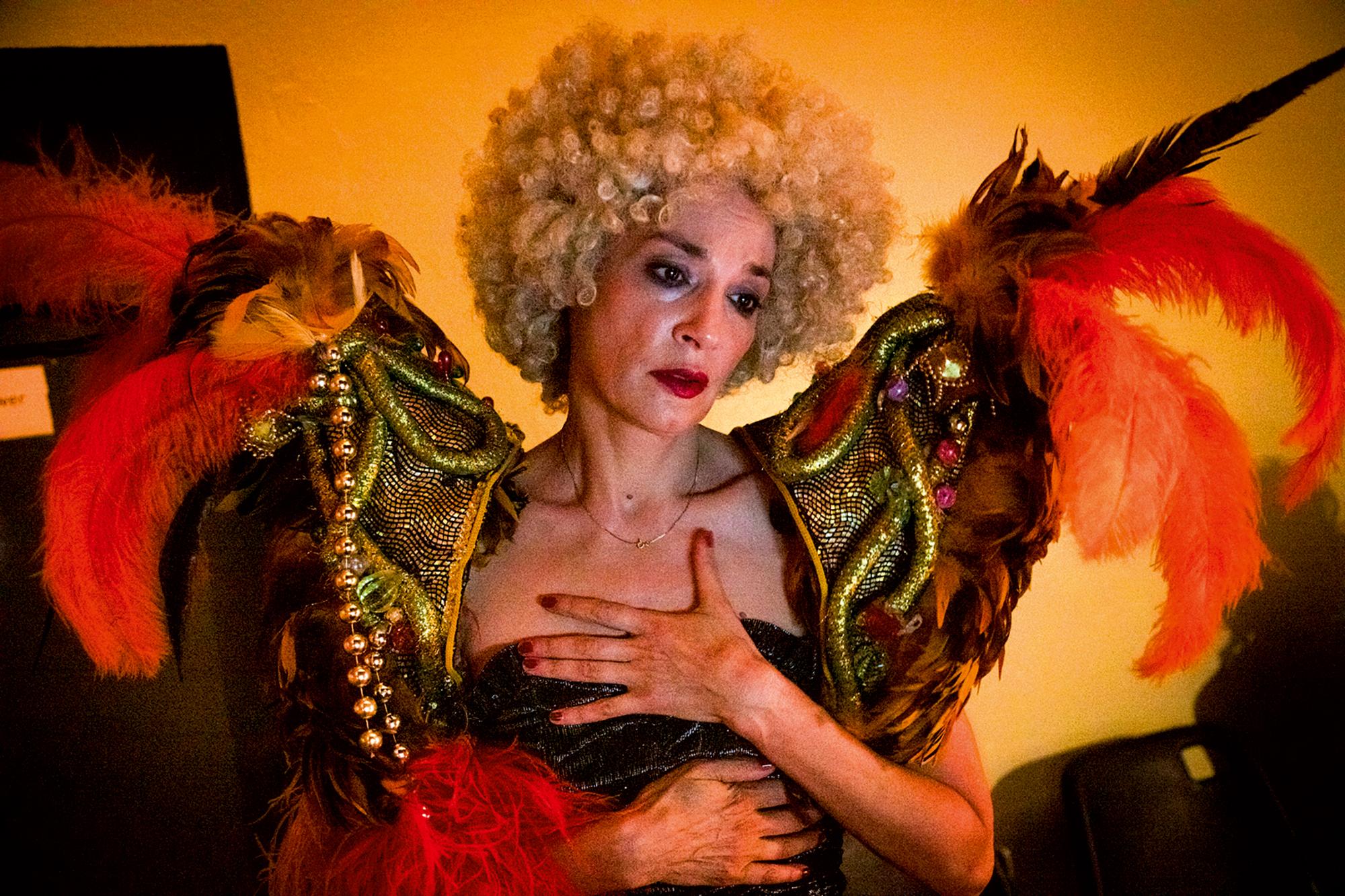 Bewegender Moment: Jeanne Balibar als Madeleine Béjart in Frank Castorfs „Die Kabale der Scheinheiligen. Das Leben des Herrn de Molière“ (2017)