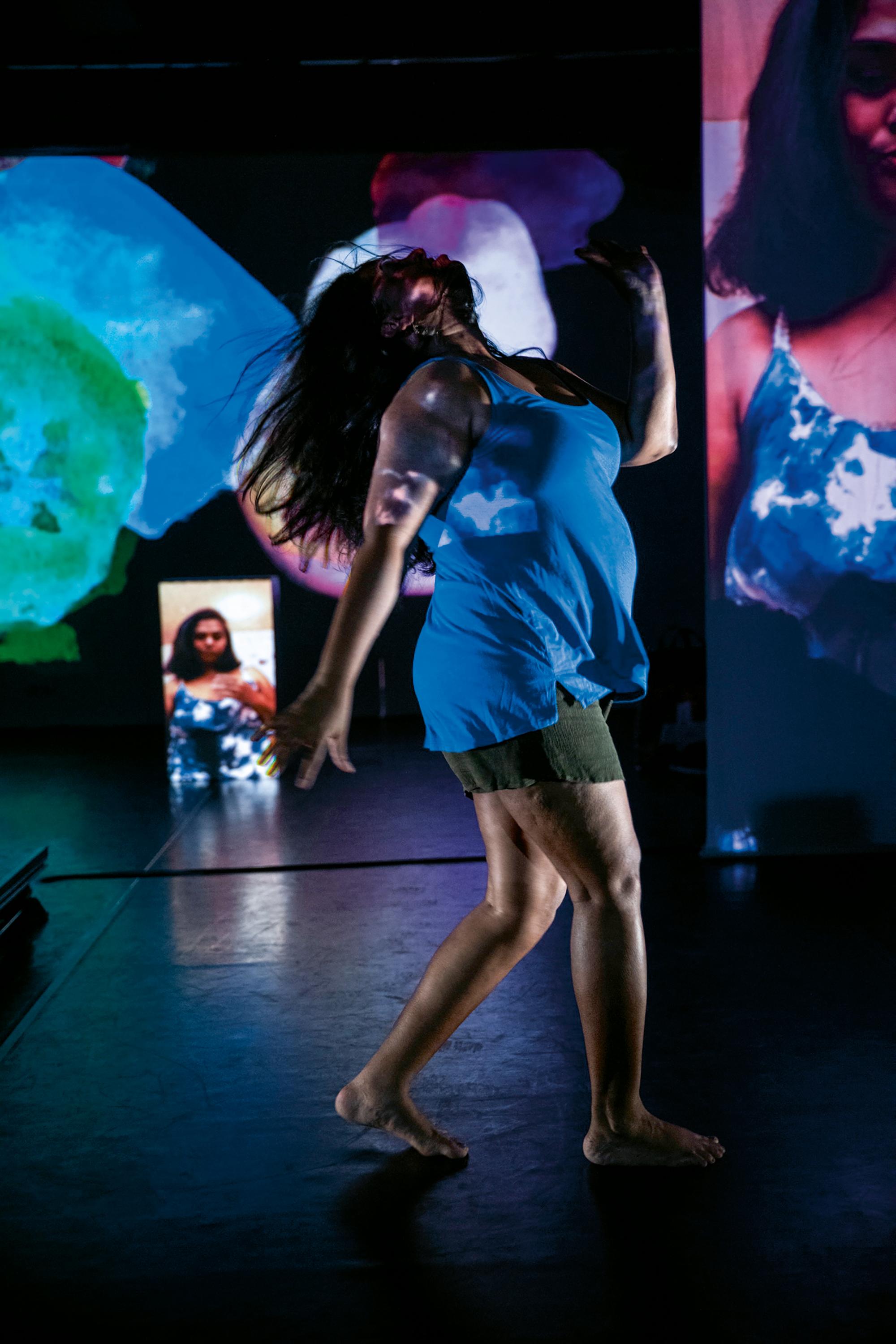 „Introducing Living Smile Vidya“, Künstlerische Leitung und Performance Living Smile Vidya im Rahmen des Impulse Theater Festivals, 2024