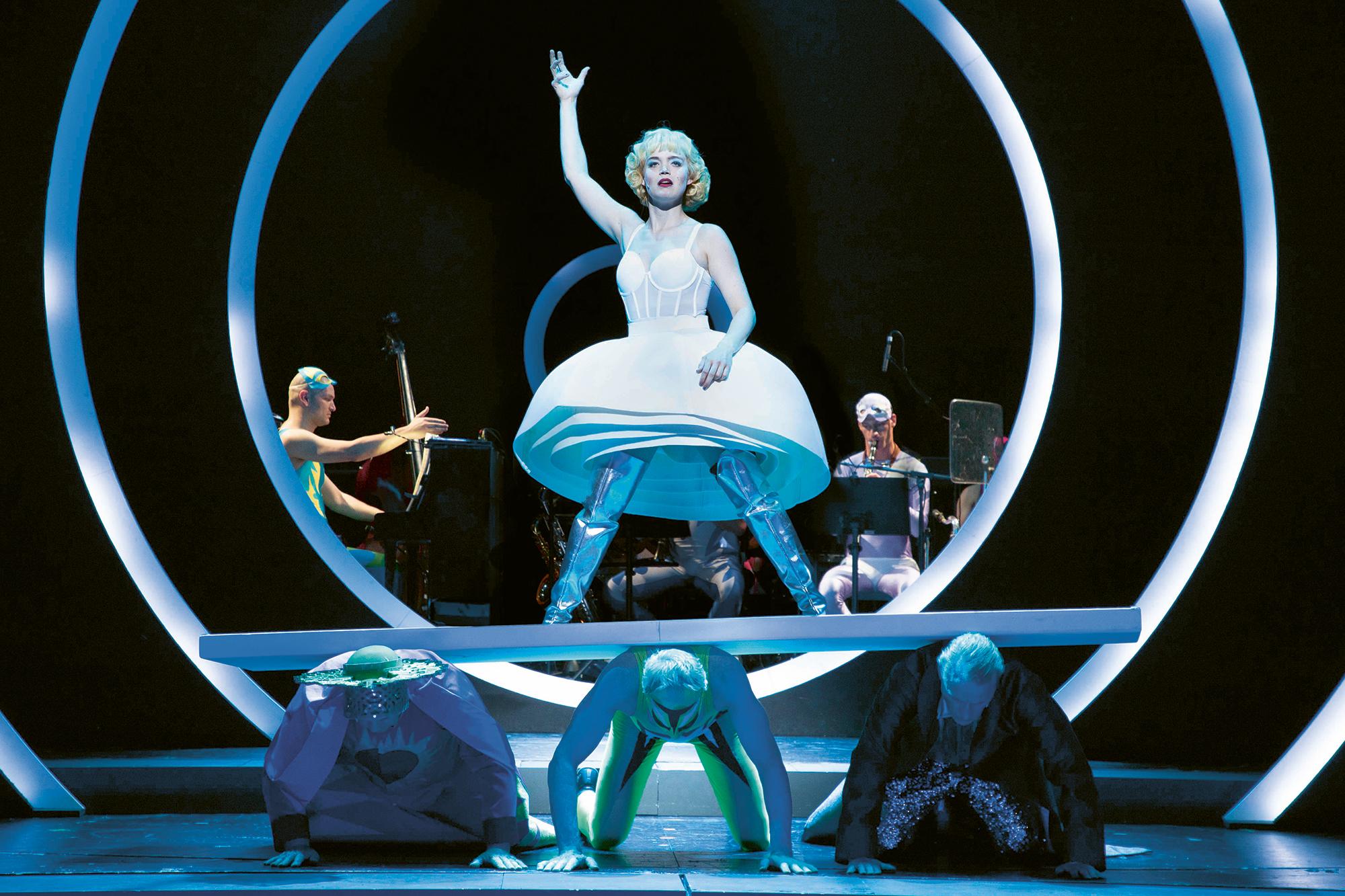 »Die Dreigroschenoper«, Regie Holger Schultze, 2018/19