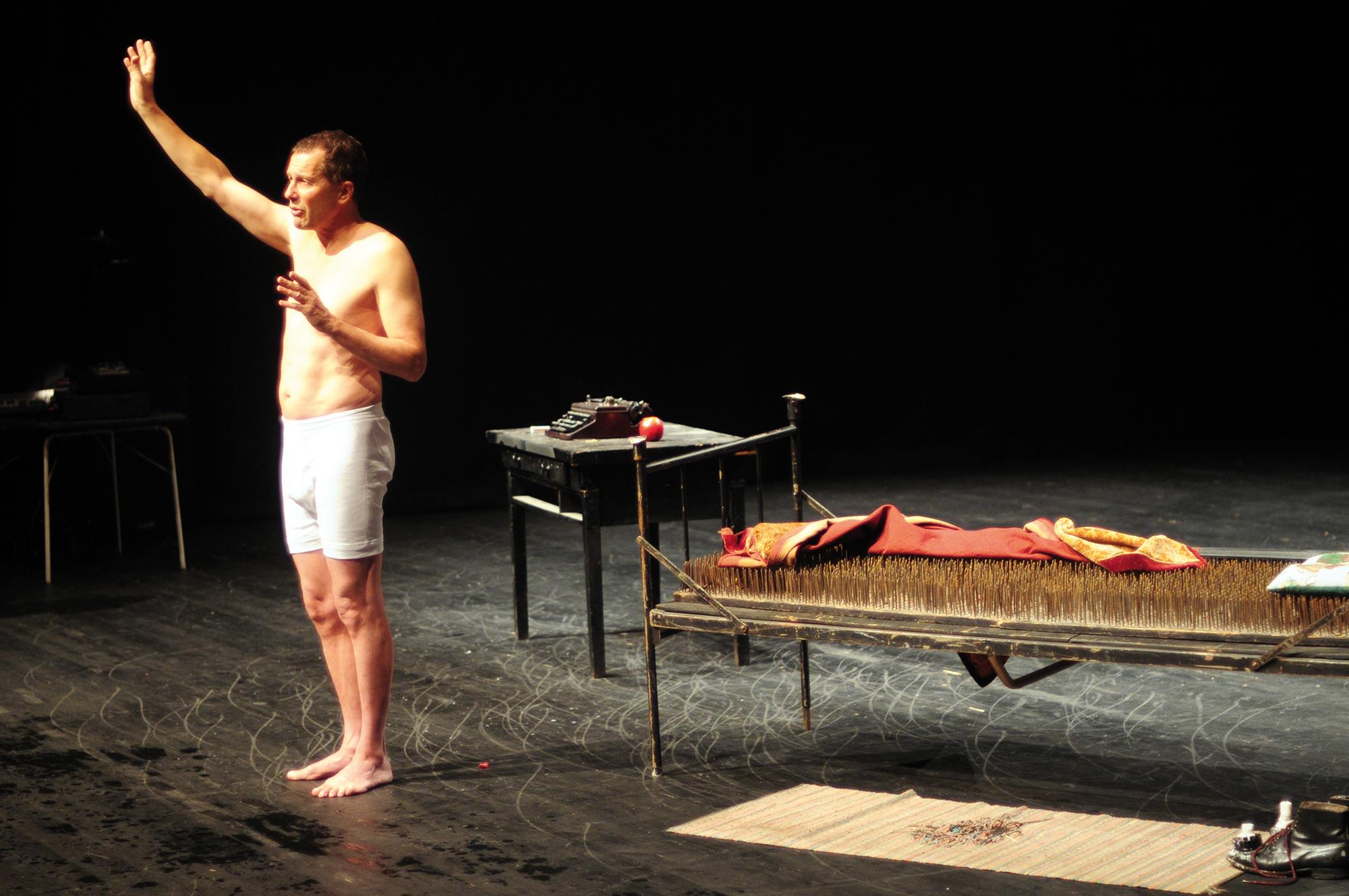 Teater Albatross (Robert Jakobsson), 2003