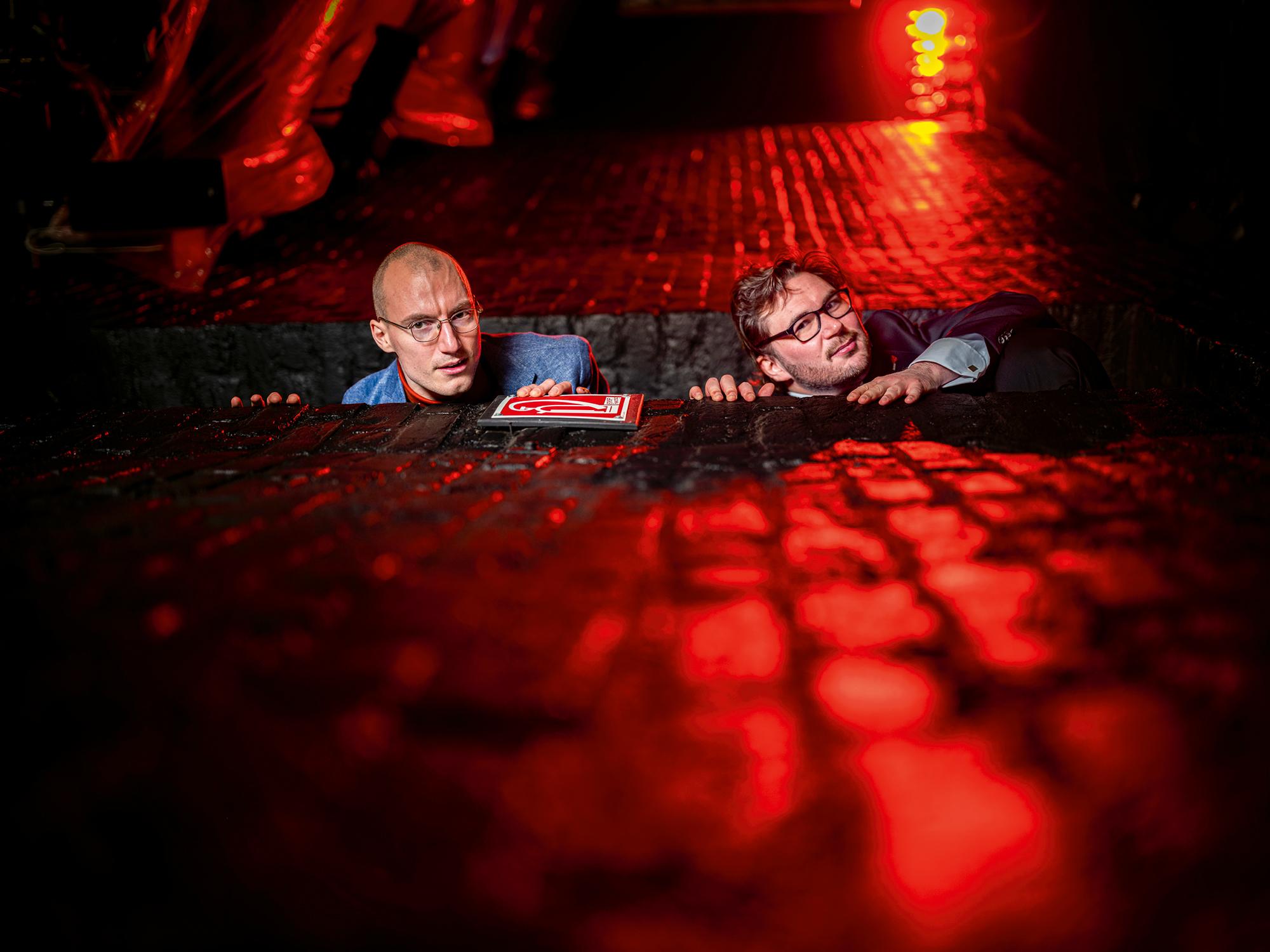 Jakob Arnold und Daniel Kunze sind seit Sommer 2025 Intendanten des Schlosstheaters Moers