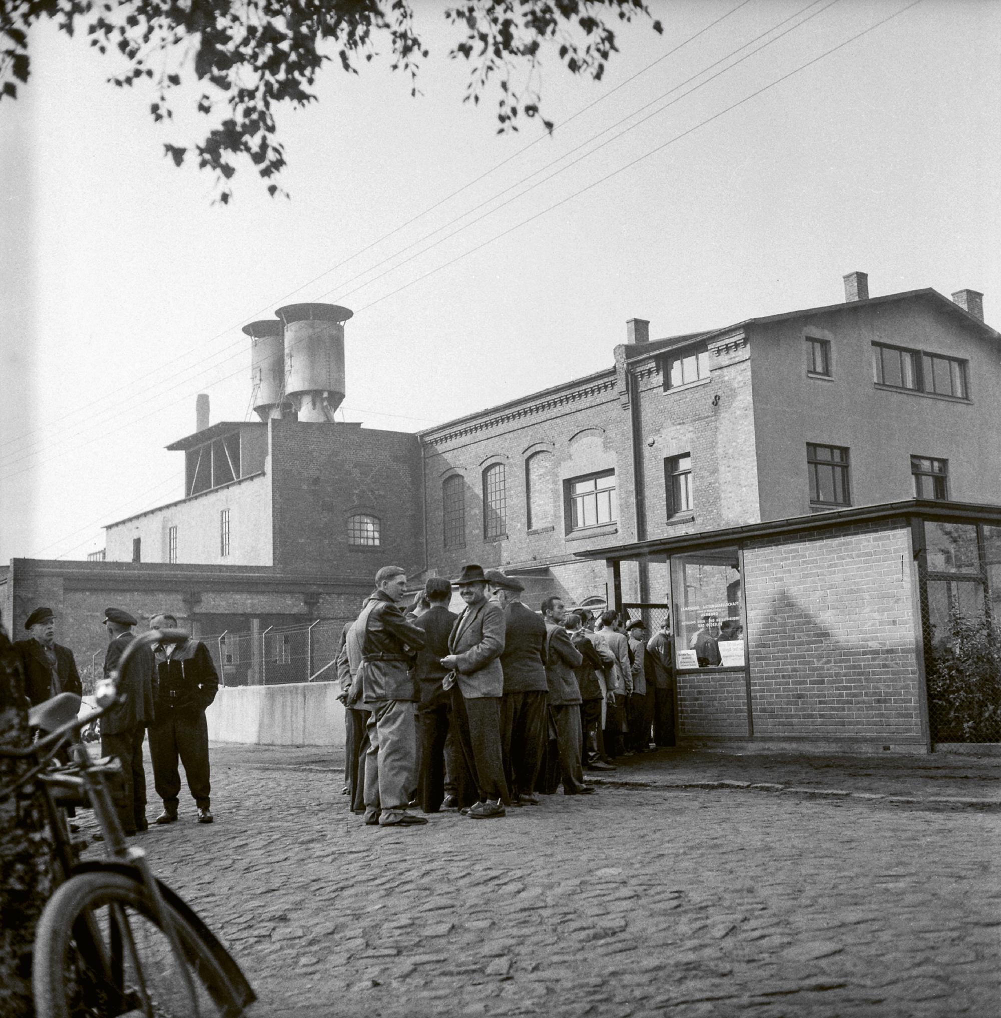 Kampnagel AG, Niederlasssung Bad Oldesloe, streikende Arbeiter, 1955