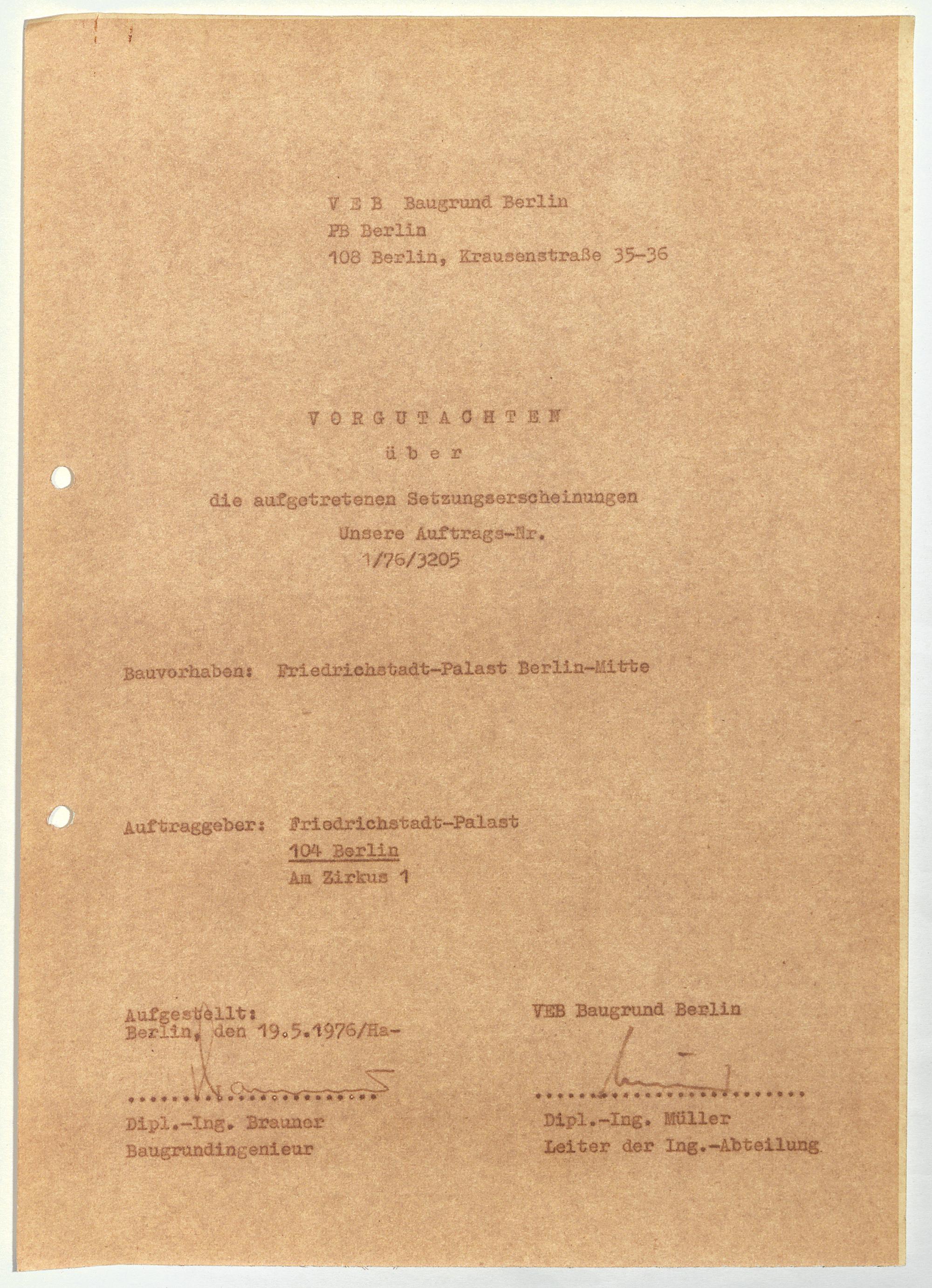 Deckblatt eines Gutachtens der VEB Baugrund (DDR) über den baulichen Zustand des Friedrichstadt-Palasts mit einer Auflistung der Bauhistorie (1976).