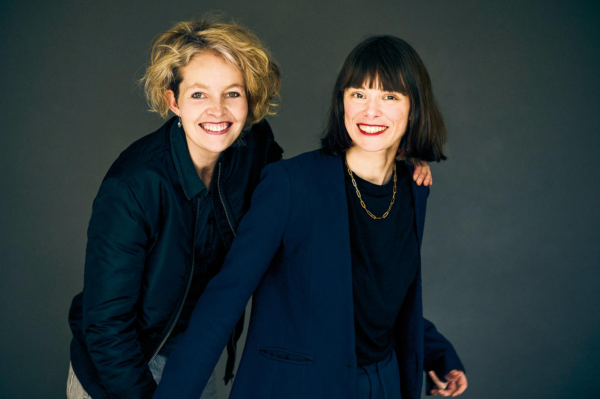 Verena Usemann (links) und Teresa Monfared, Projektleiterinnen von „Culture.Care“ beim Verein Bühnenmütter