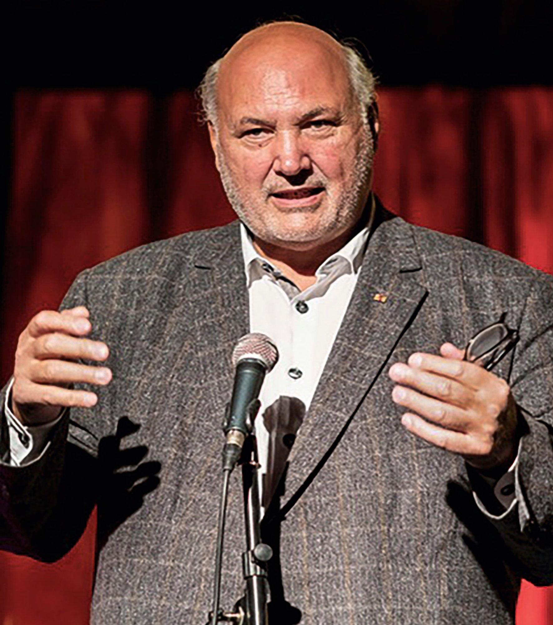Wolfgang Schneider, emeritierter Professor für Kulturpolitik an der Universität Hildesheim