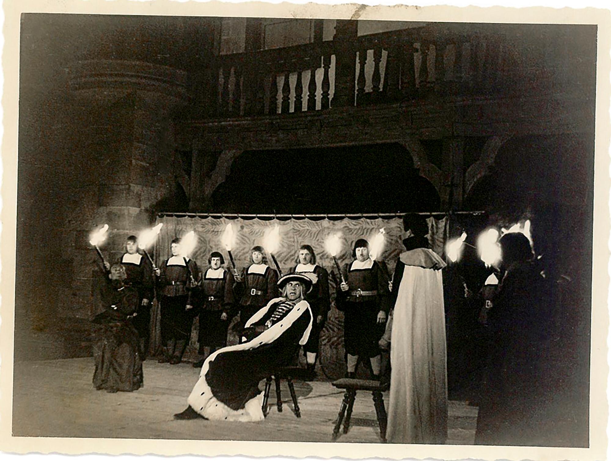 1954: „Götz von Berlichingen“ Gerhard Mittelhaus (Kaiser Maximilian), Albrecht Schoenhals oder Ernst Kuhr (Weislingen)