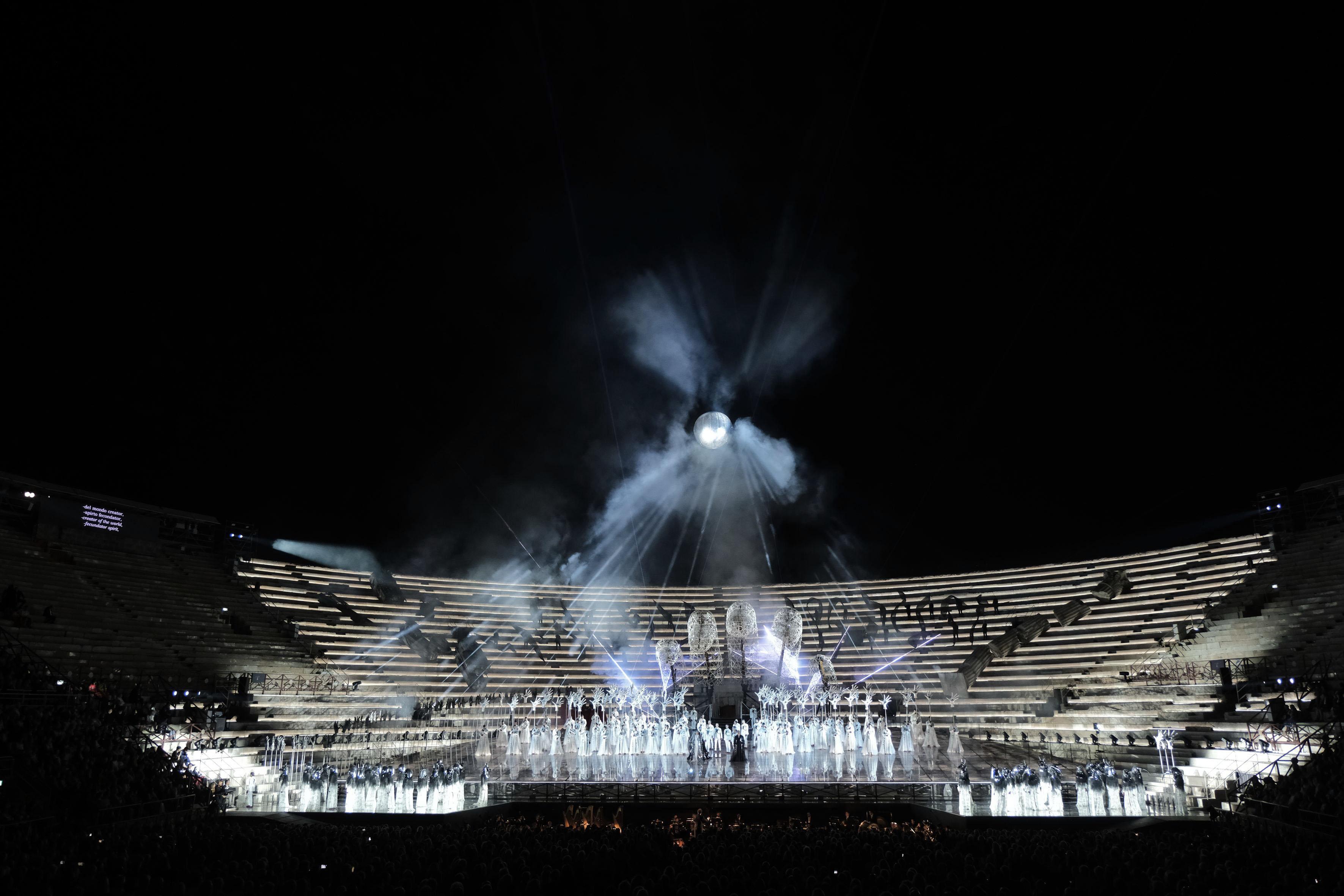 Eine einzigartige Show, die das Theater zum popkulturellen Live-Event werden lässt: „Aida“ in der Arena di Verona.