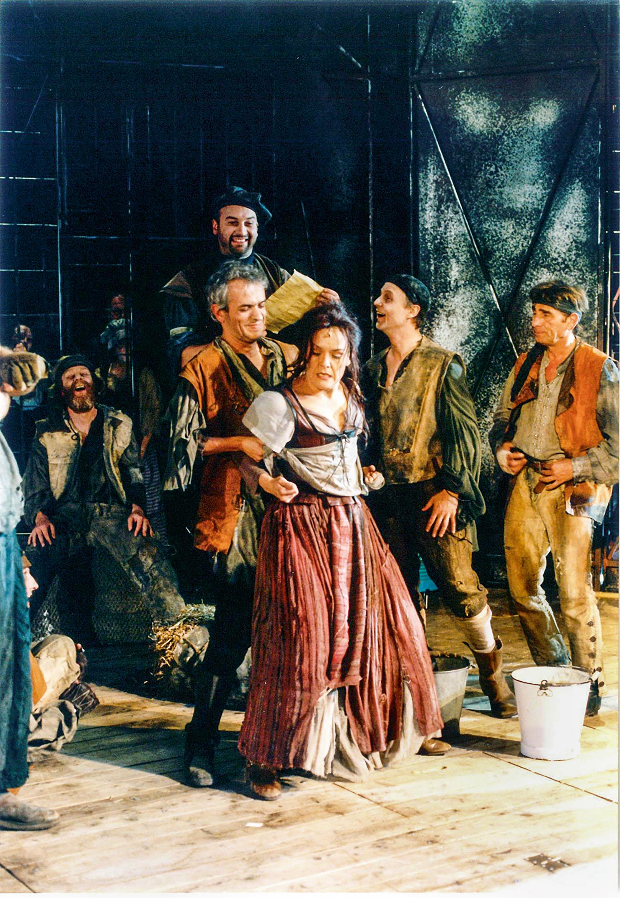 1998: „Don Quijote – Der Mann von La Mancha“ Susanne Walbaum (Aldonza)