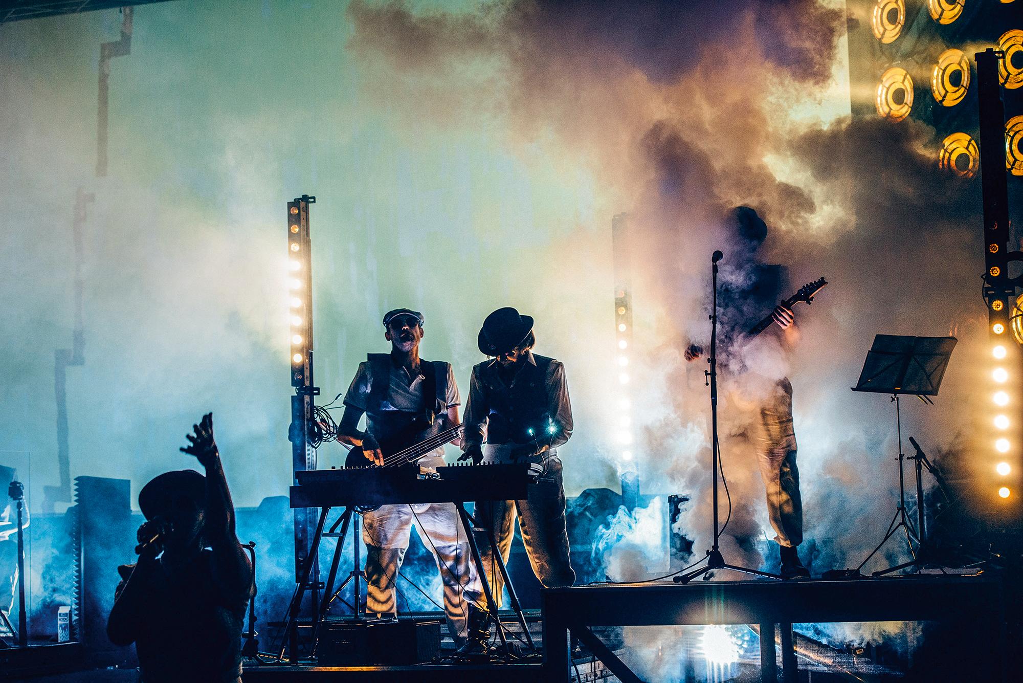 Ensemble von „A Clockwork Orange“ nach Anthony Burgess in der Regie von Hasko Weber am Deutschen National Theater Weimar