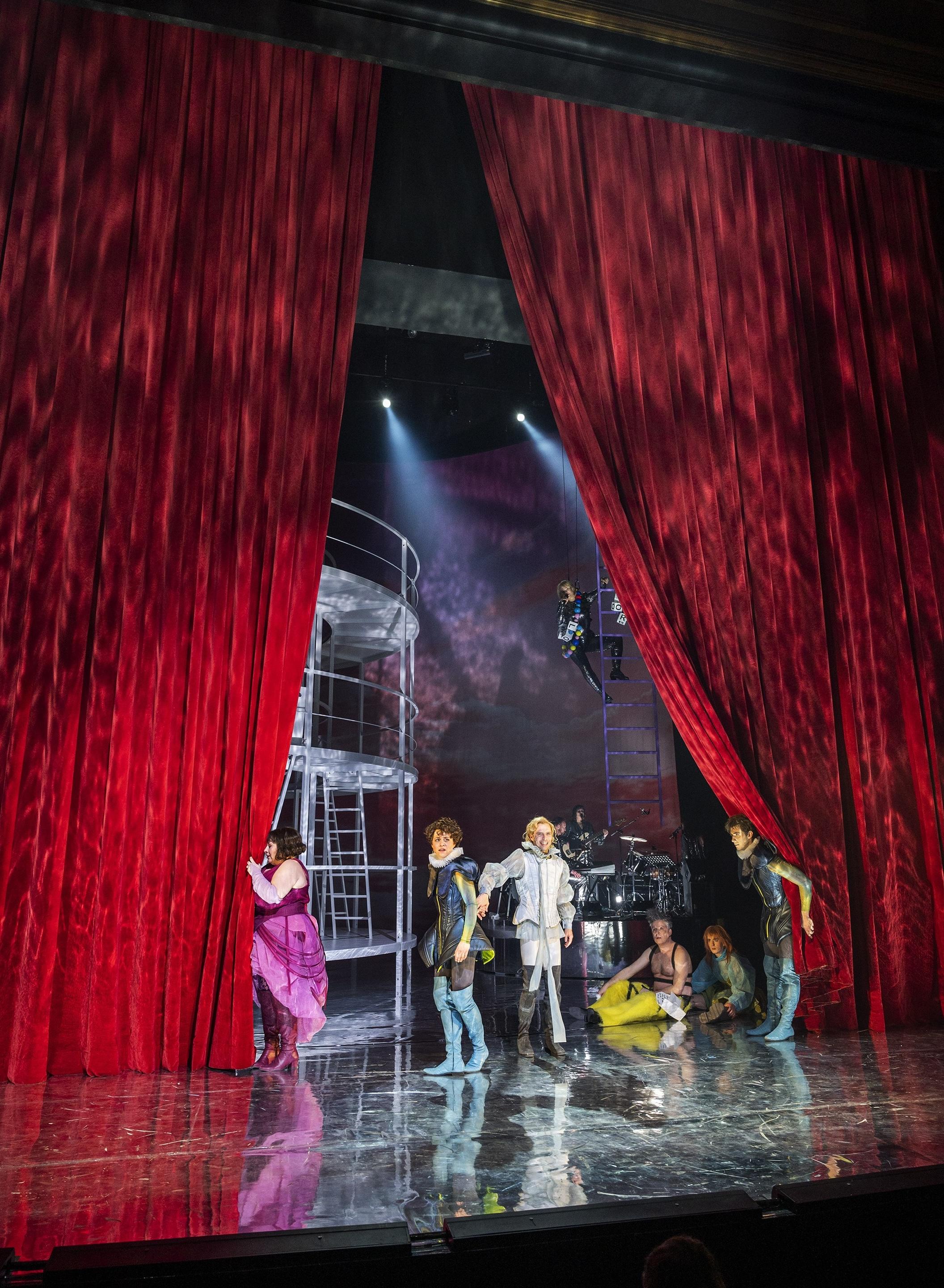 Shakespeare Just Got An Upgrade: „Was ihr wollt  (A Tortured Lover’s Version)“ nach William Shakespeare in einer Fassung von Regisseurin Pia Richter und Dramaturgin Julia Buchberger am Schauspiel Leipzig.