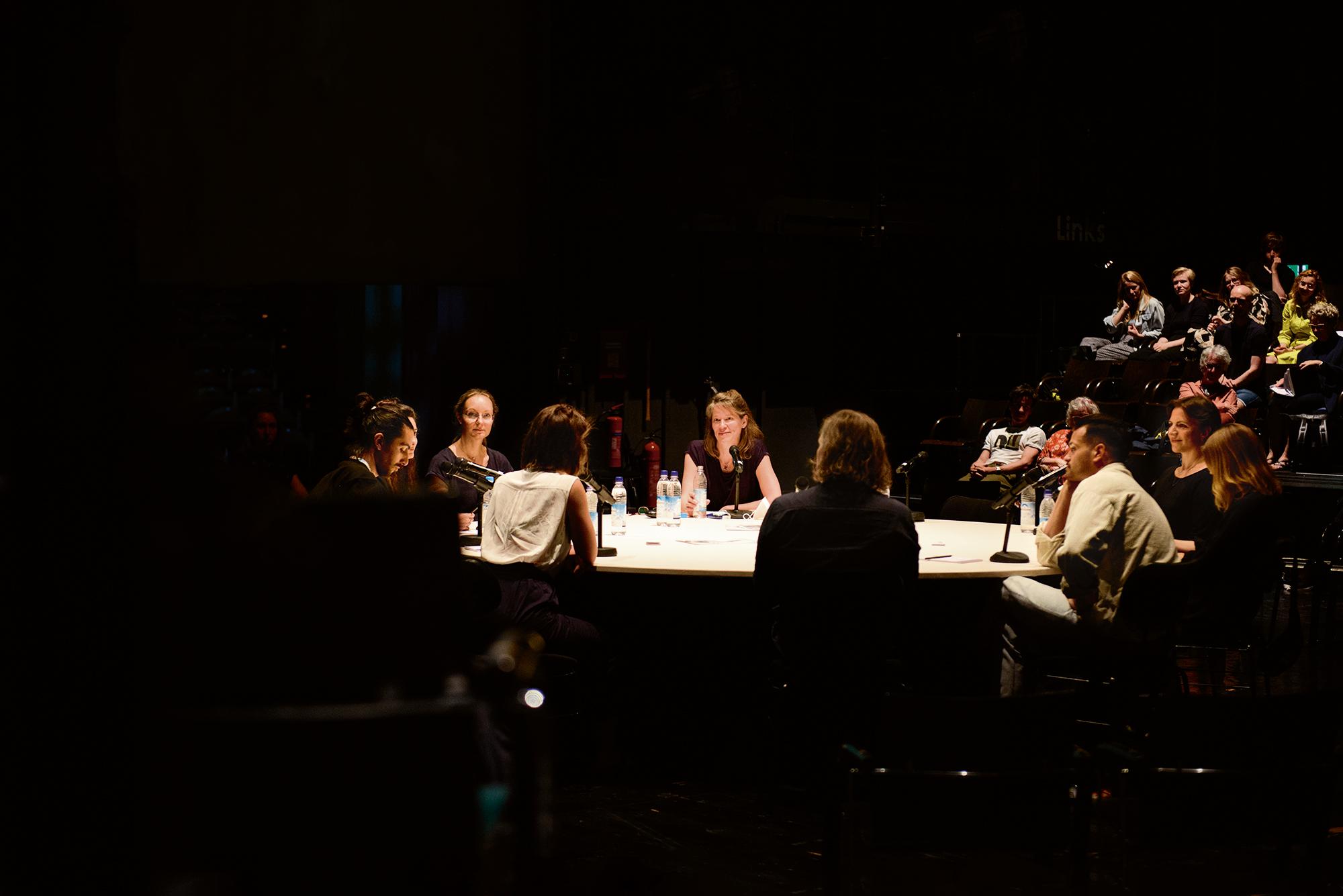 Open Table Reality Check mit ehemaligen Studierenden der Theaterakademie