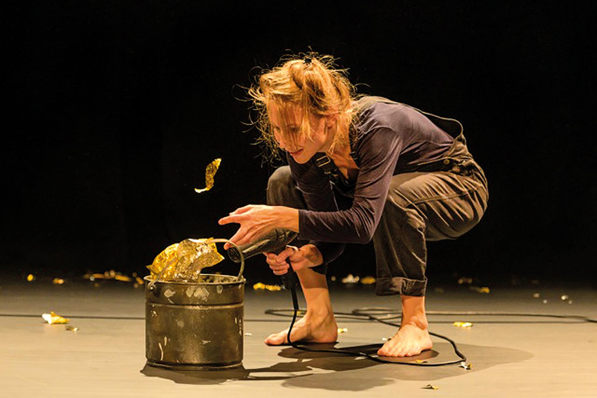 Karoline Hoffmann, DING.