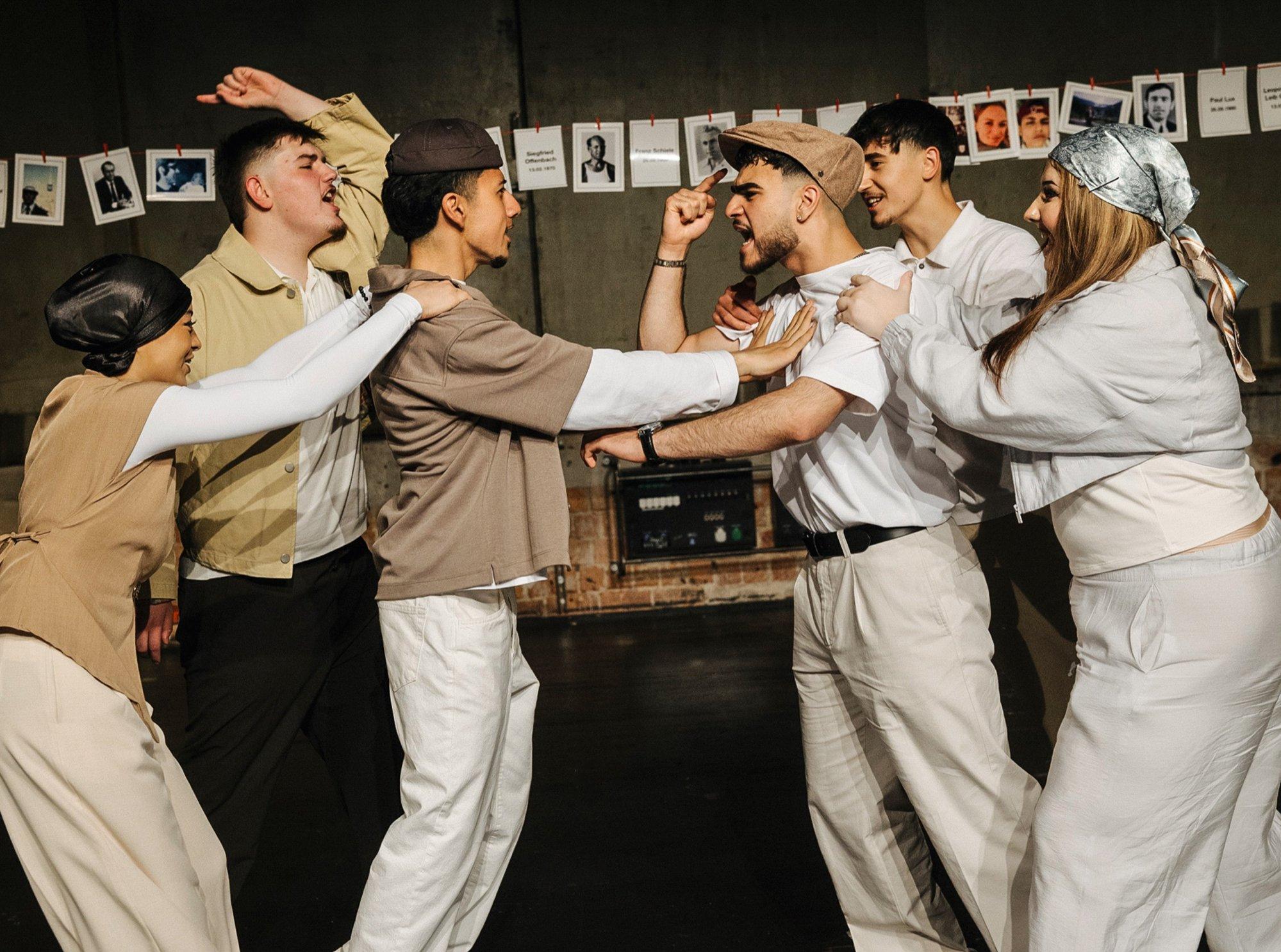 „Tell me why“, ein Projekt der Münchner Kammerspiele