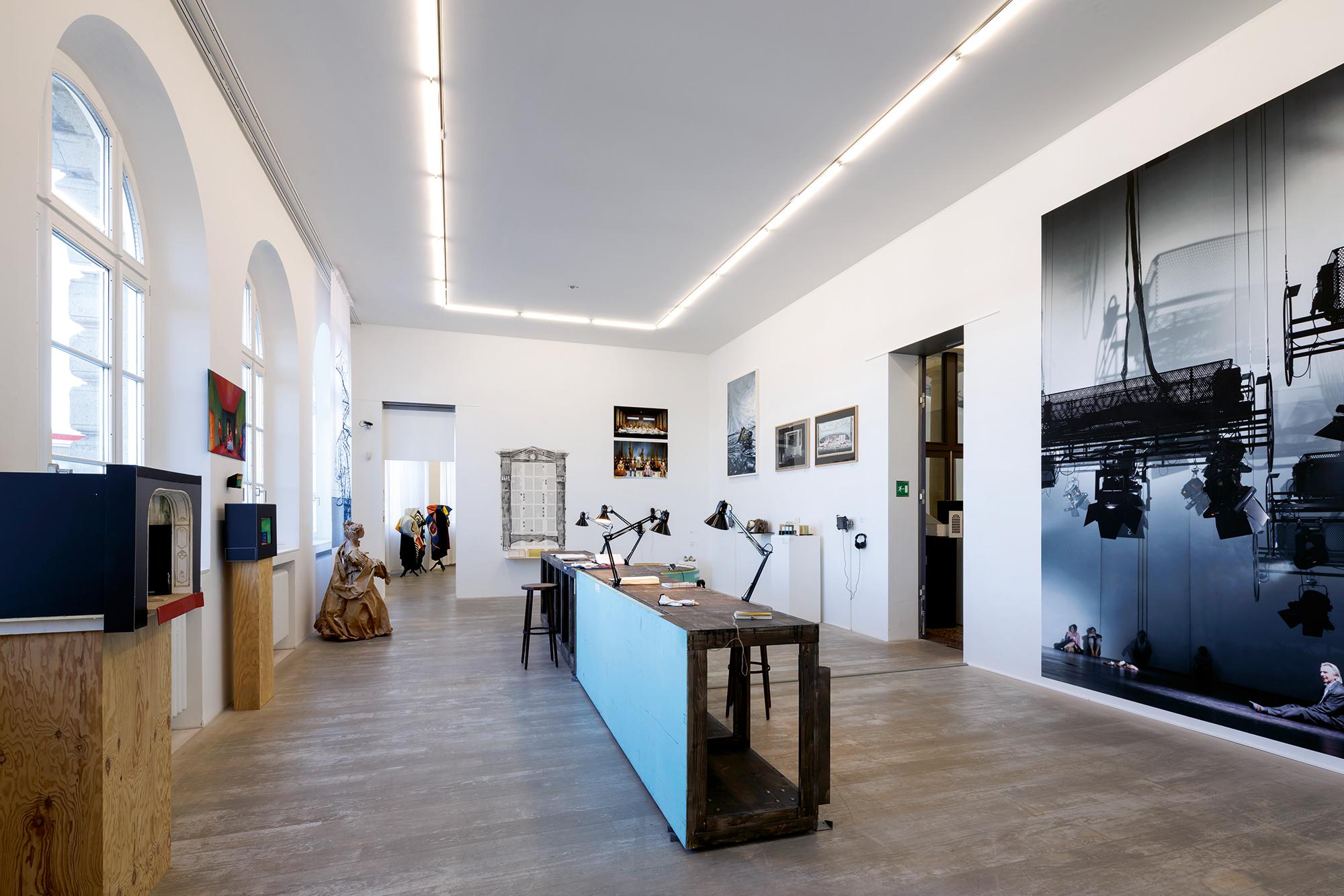 Ansicht der Ausstellung „100 Jahre Klasse Bühnenbild“