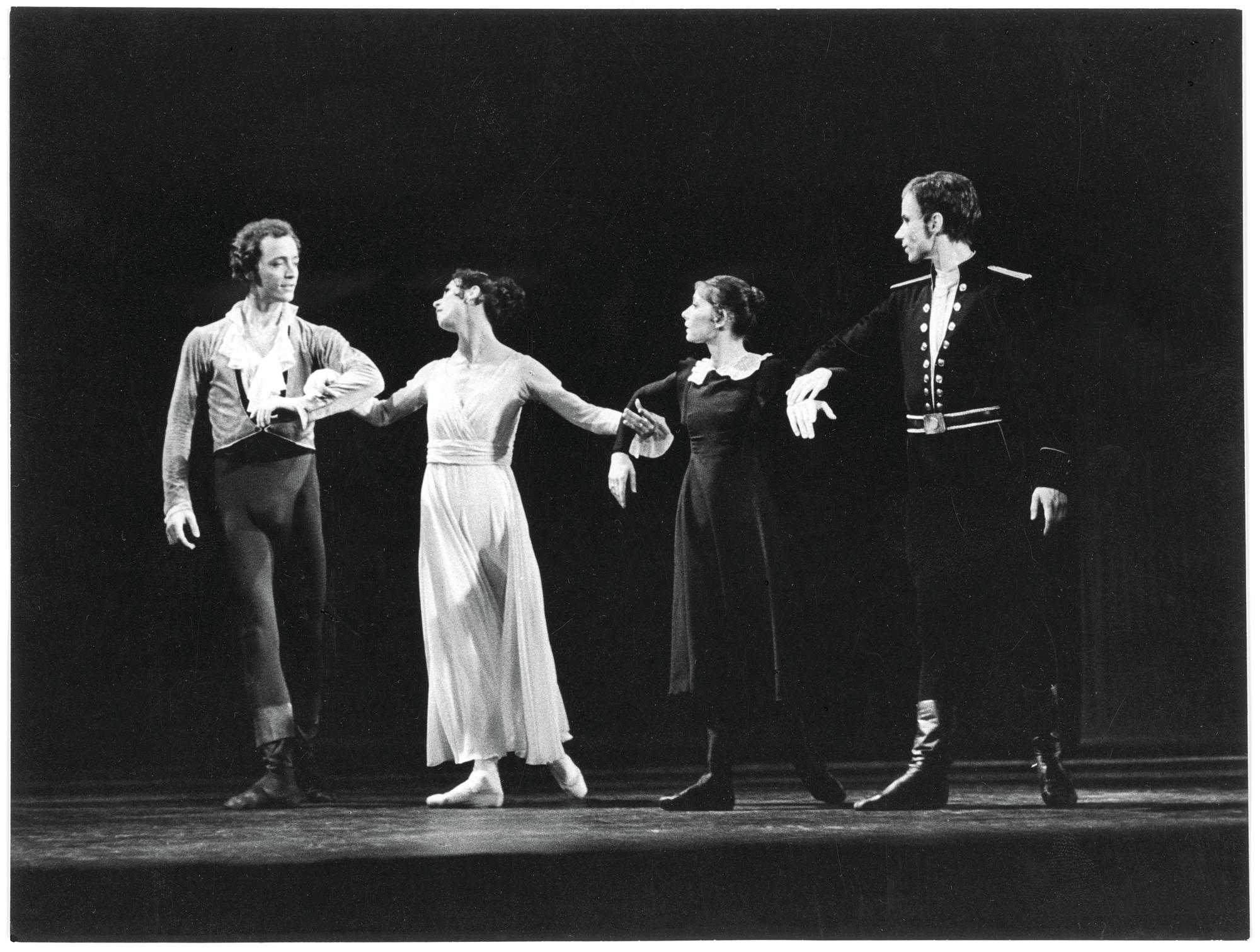 „Wahlverwandtschaften“, v. l. n. r.: Jens-Peter Urbich (Eduard), Jutta Deutschland (Charlotte), Hannelore Bey (Ottilie), Dieter Hülse (Hauptmann).