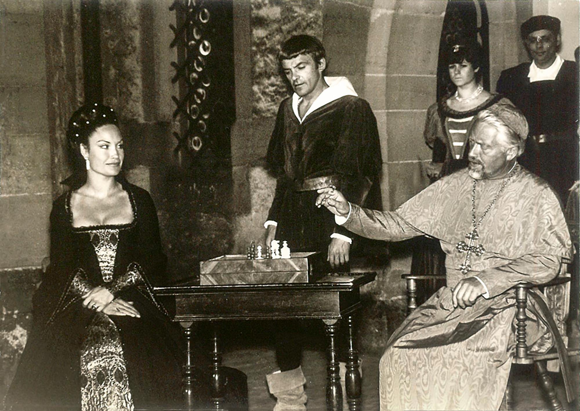 1972: „Götz von Berlichingen“ Eva Pflug (Adelheid), Siegfried Kernen (Bischof von Bamberg), Sven Dahlem (Liebetraut), Jagsthäuser Laien