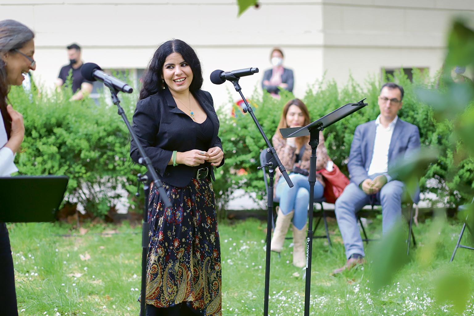 stronger still, Eröffnung – Zehra Doğan (Maxim-Gorki-Theater, Berlin 2021)