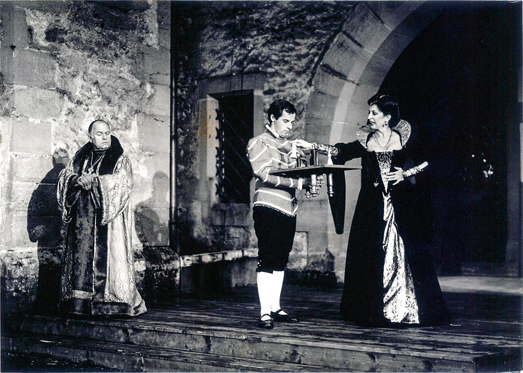 1985: „Götz von Berlichingen“ Daniela Ziegler (Adelheid), Mogens von Gadow (Bischof von Bamberg), Burkhard Jahn (Franz)