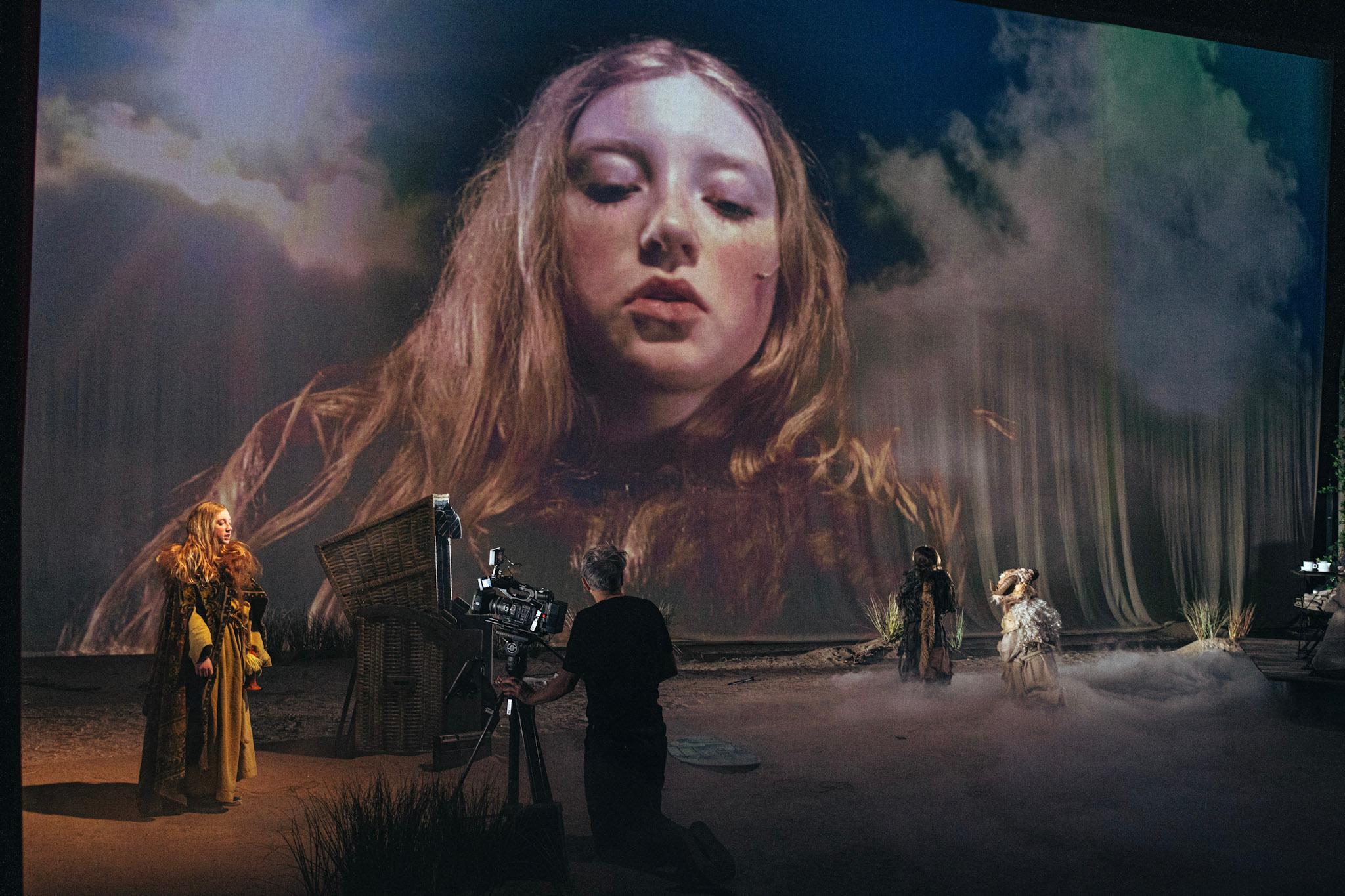 „Medea’s Kinderen“ in der Regie von Milo Rau beim FIND 2025. Foto Michiel Devijver.