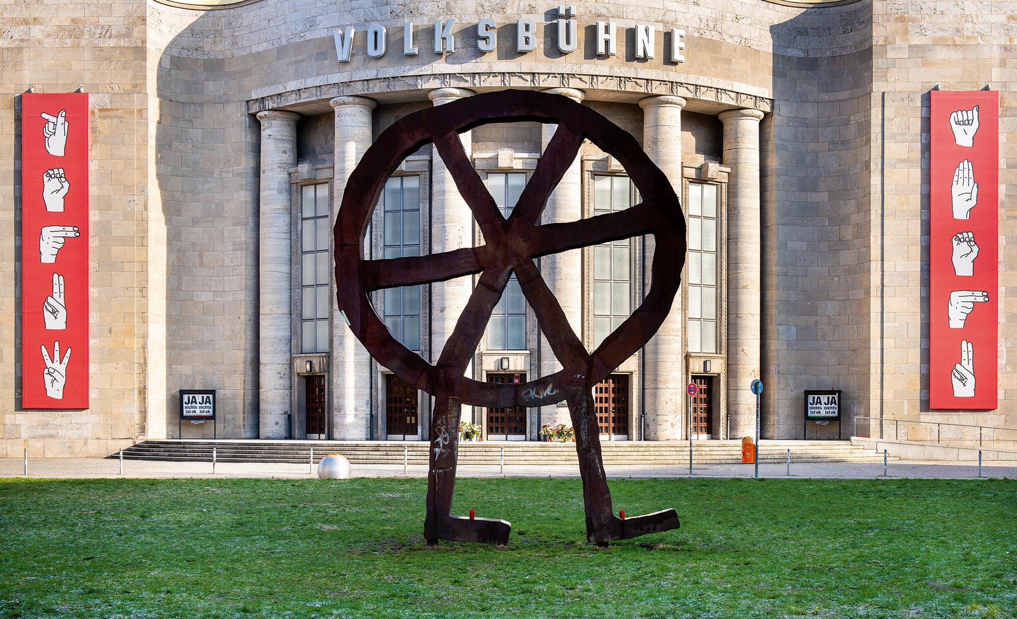 Die Volksbühne am Rosa-Luxemburg-Platz, Berlin