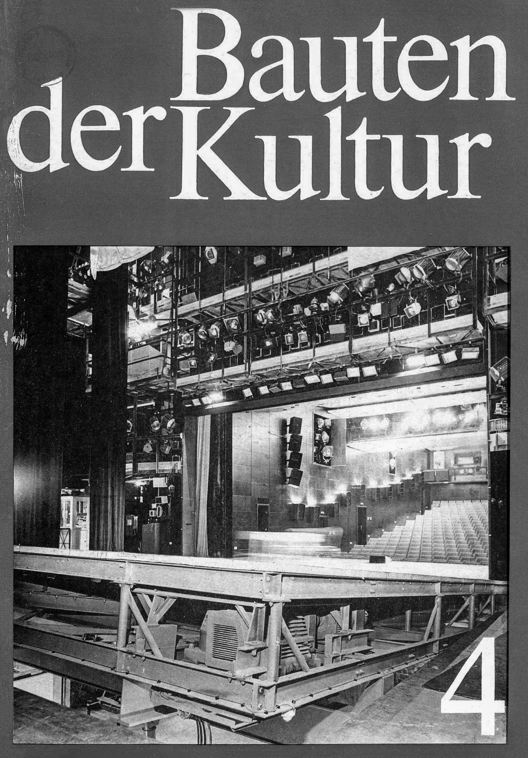 Titelbild von Bauten der Kultur, Heft 4, 1980: Schauspielhaus Karl-Marx-Stadt, Blick von der Dreh-Kipp-Bühne in den Zuschauerraum