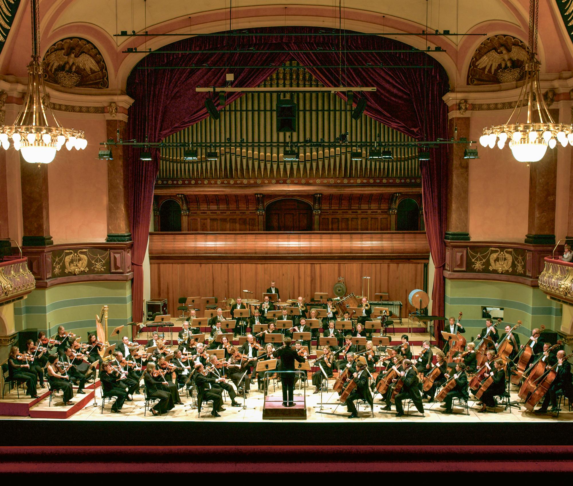 Das Philharmonische Orchester Heidelberg in der Stadthalle
