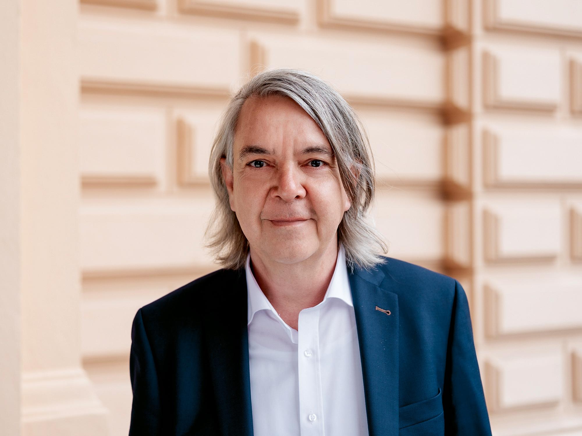 Hans-Georg Wegner, Intendant des Sechs-Spartenhauses in Schwerin