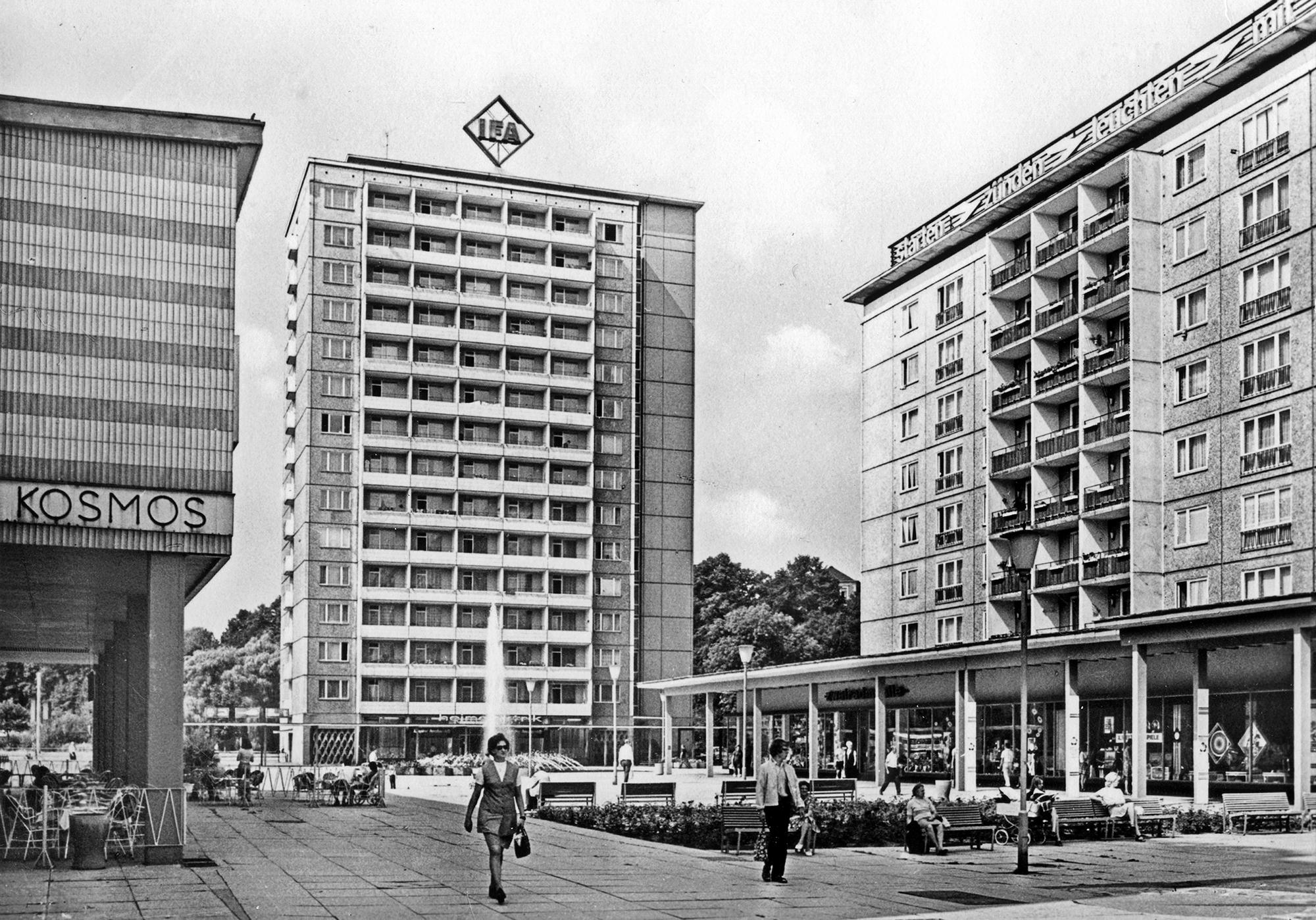 Hochhaus-Typus am Rosenhof im Stadtzentrum, Rudolf Weißer und Architekturkollektiv, 1966