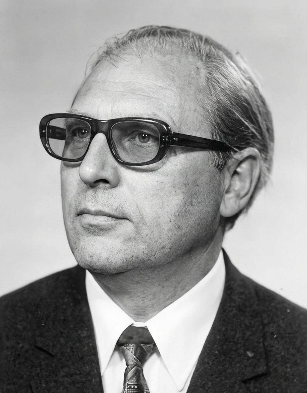 Prof. Dr. Rolf Rohmer, Professor für Theatergeschichte an der Theaterhochschule „Hans Otto“ Leipzig