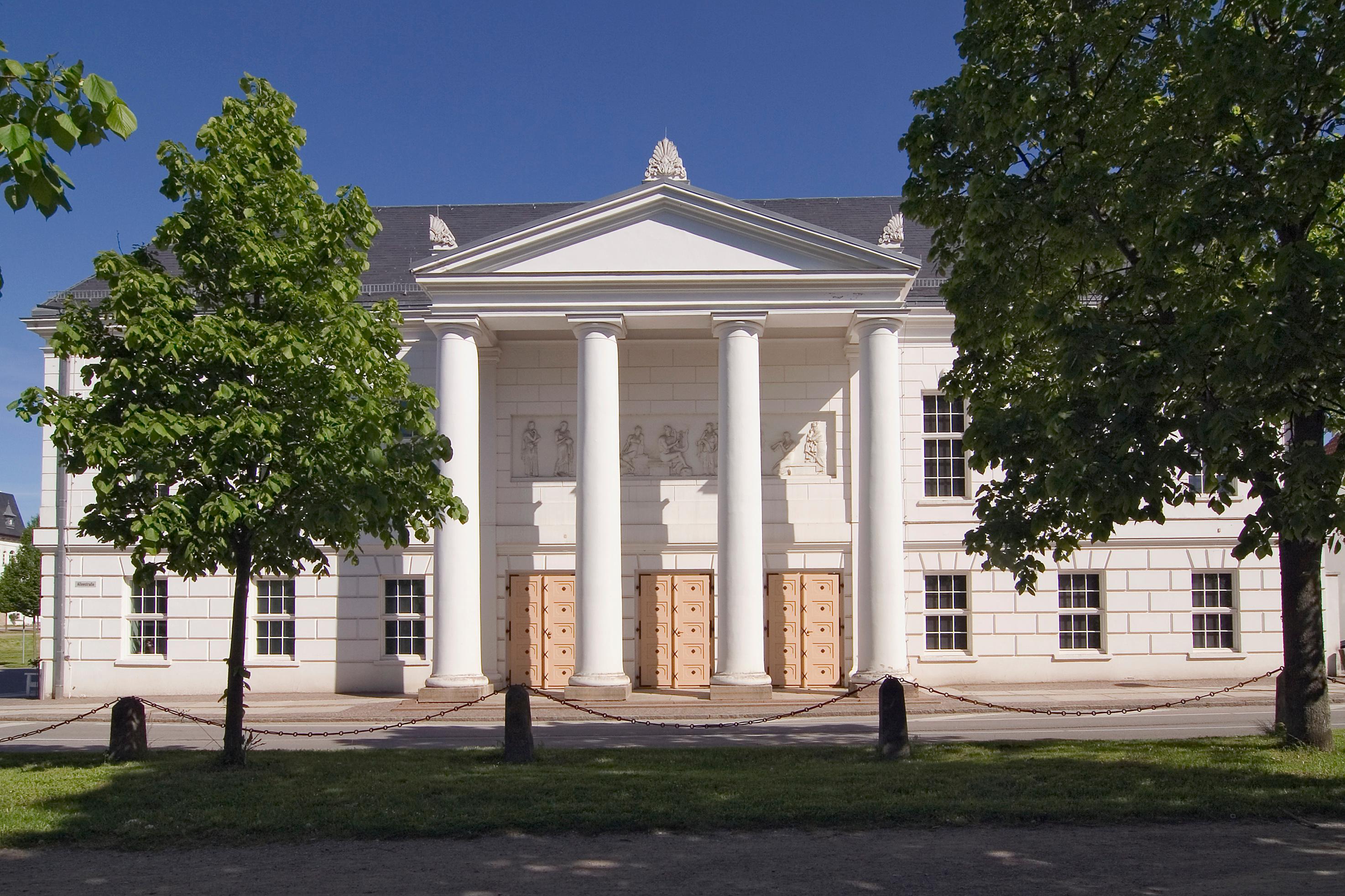 Putbus (Rügen), Theater