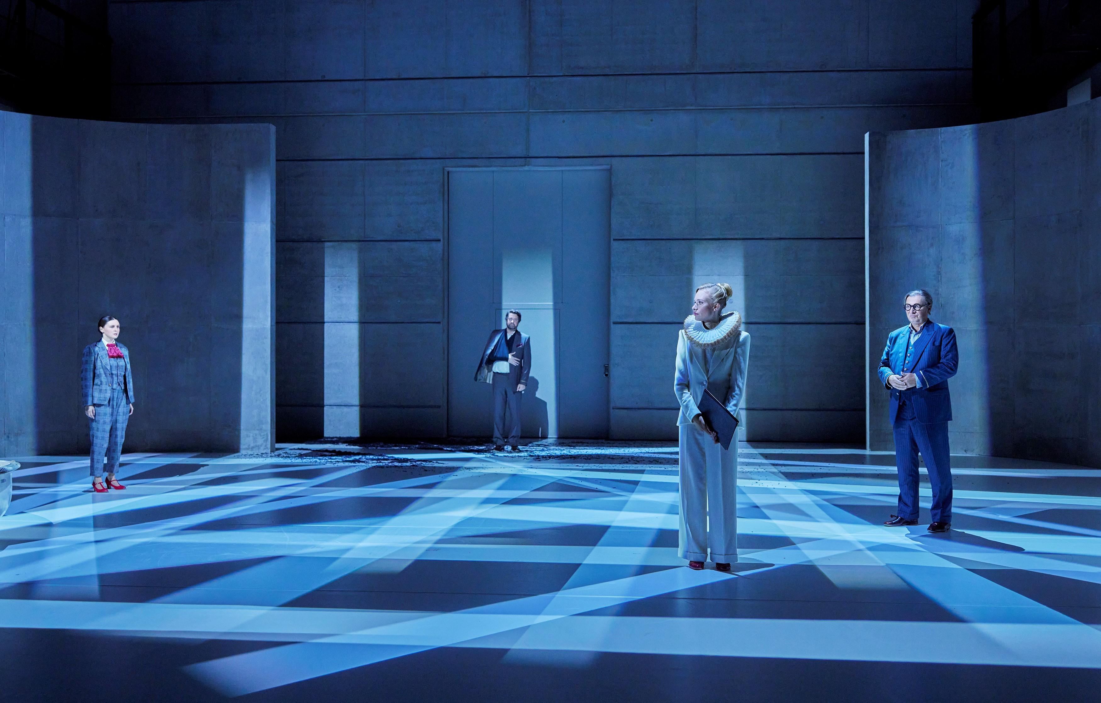 „Maria Stuart“ in der Regie von Markus Trabusch am Mainfranken Theater Würzburg. Foto Nik Schölzel