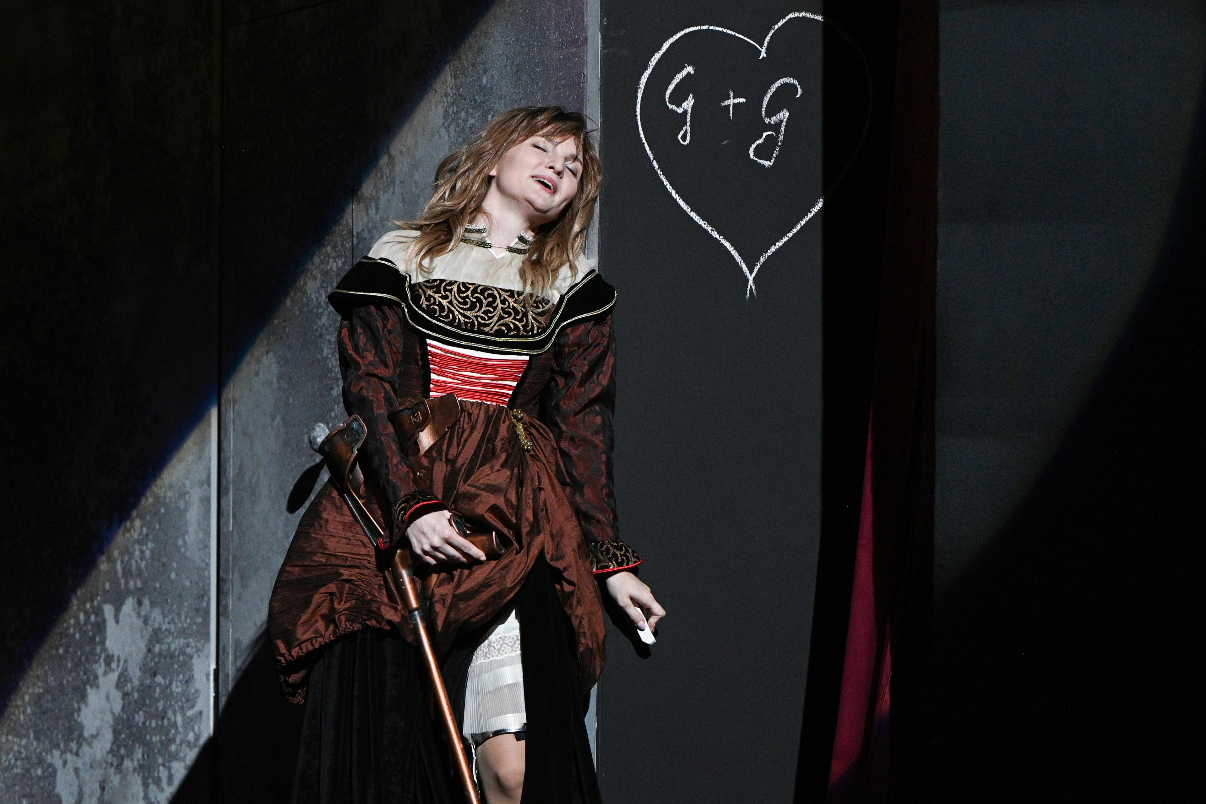 Anastasiya Taratorkina in „Rigoletto“ in der Regie von Jürgen R. Weber. Foto Hans Jörg Michel