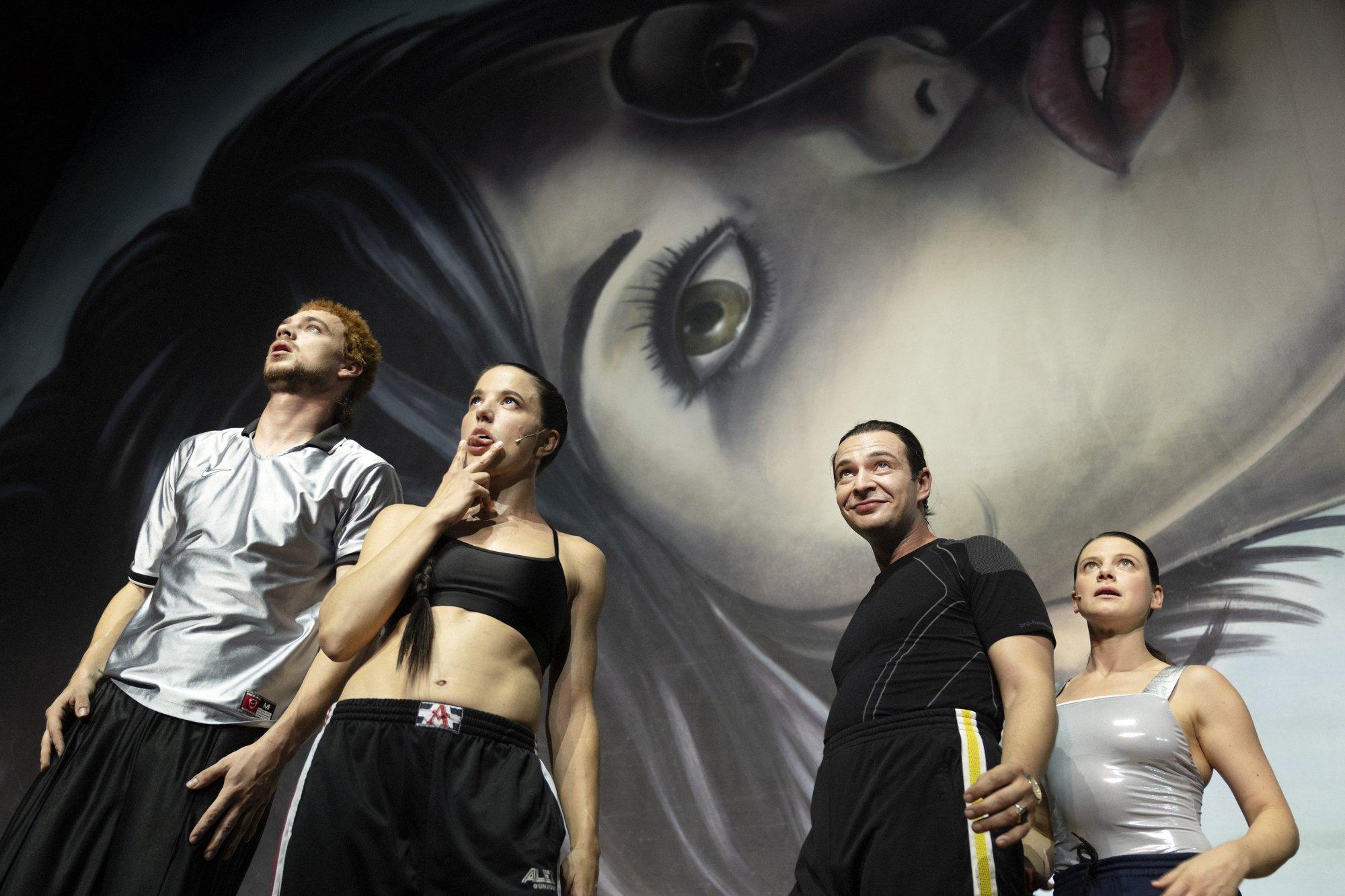 „Die Zukunft ist Horrorshow“, sagt Alex in „Clockwork Orange“ am Schauspielhaus Bochum