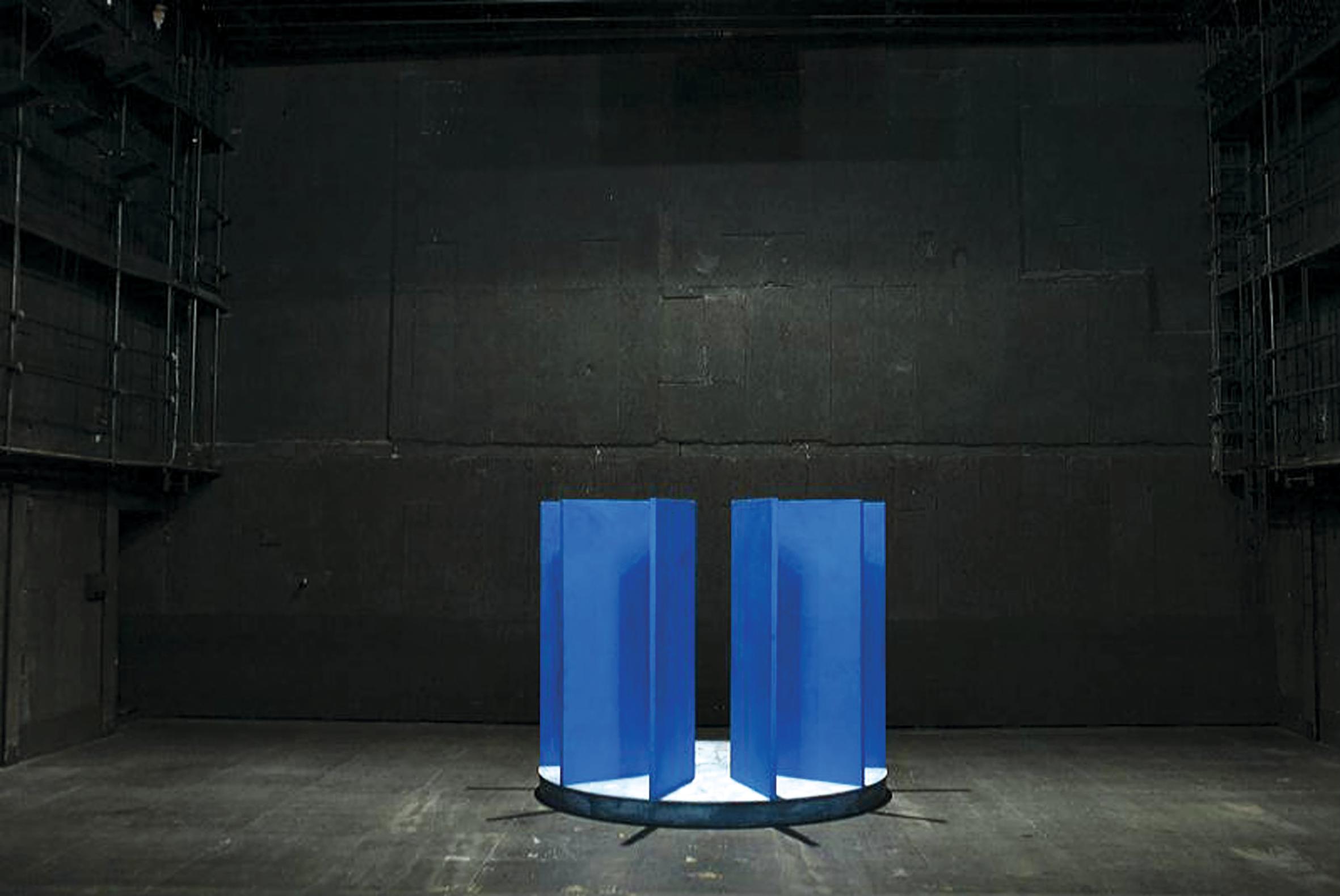 „Michel Foucault, choses dites, choses vues“ in der Regie von Jean Jourdheuil, Bühne Mark Lammert beim Festival d’Automne 2004