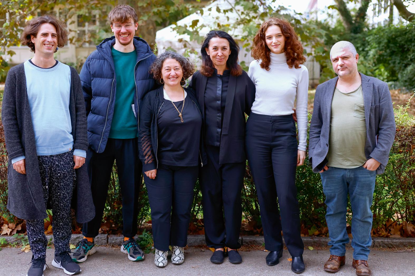 Das Offener Prozess-Team: Yunus Ersoy, Fritz Laszlo Weber, Ayşe Güleç, Shermin Langhoff, Edona Kryeziu, Erden Kosova