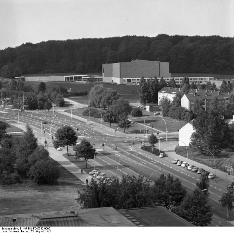 Es folgt die historische Originalbeschreibung, die das Bundesarchiv aus dokumentarischen Gründen übernommen hat. D