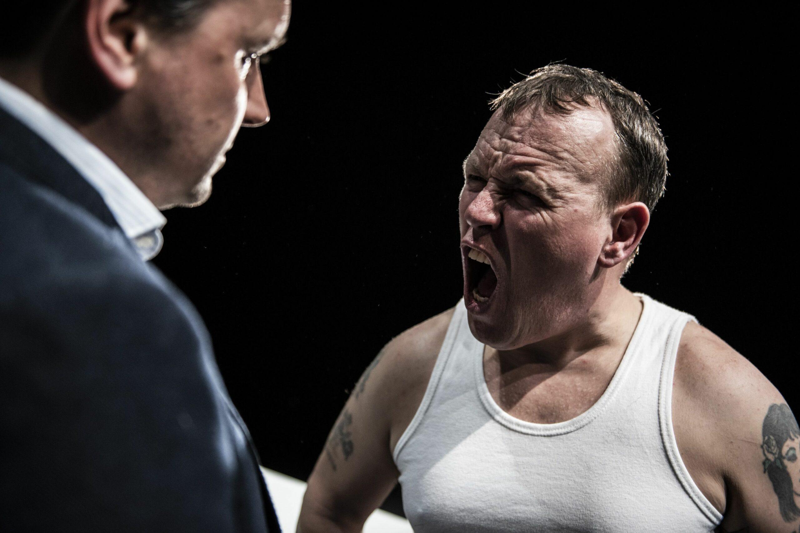 „The Examination“ von Brokentalkers beim Irish Theatre Berlin. Foto Luca Truffarelli