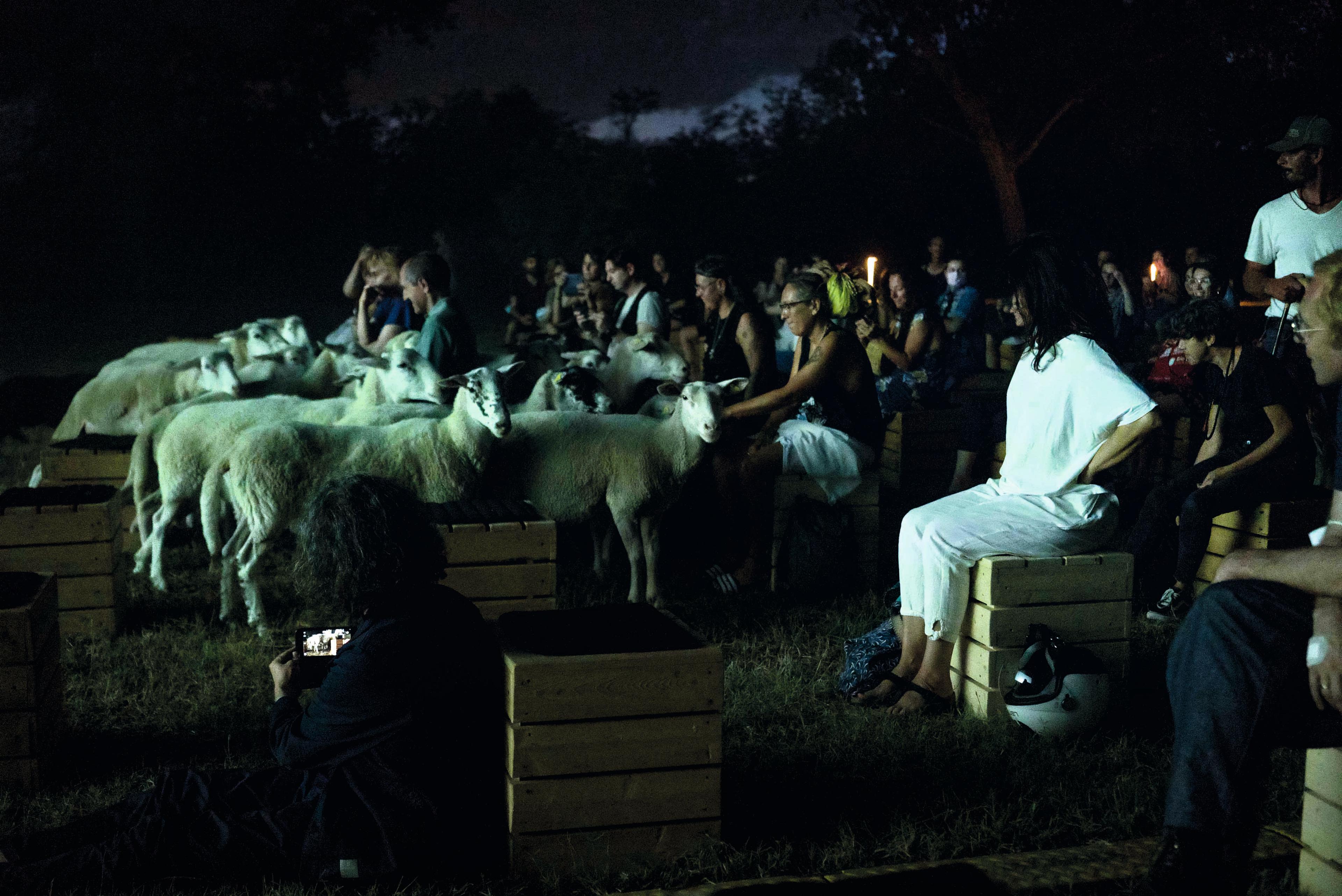 „Ultraficción nr. 1 – Fracciones de tiempo“ von El conde de Torrefiel beim Santarcangelo Festival 2021