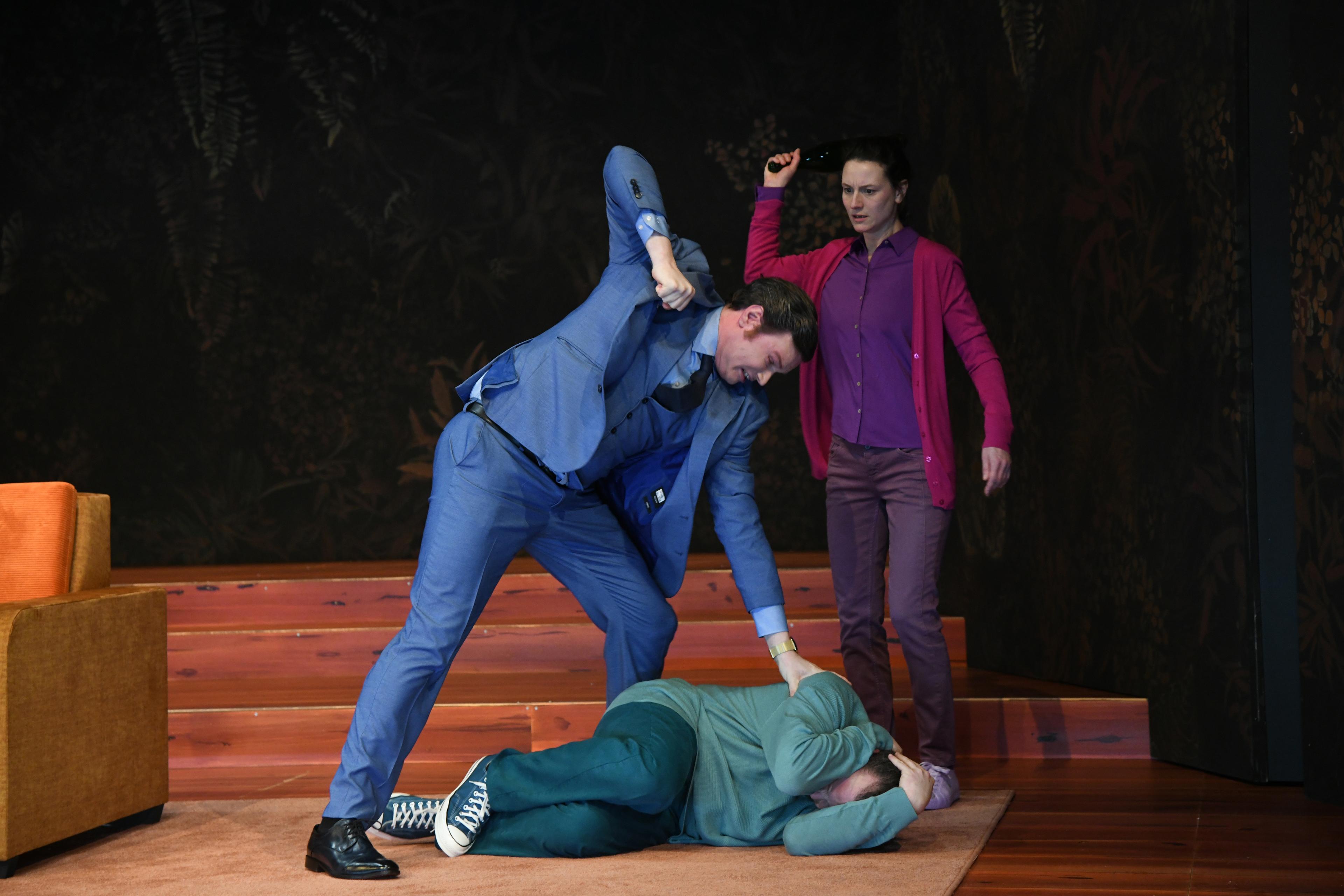 „Der Vorfall“ in der Regie von Christina Gegenbauer am Stadttheater Bremerhaven. Foto Heiko Sandelmann