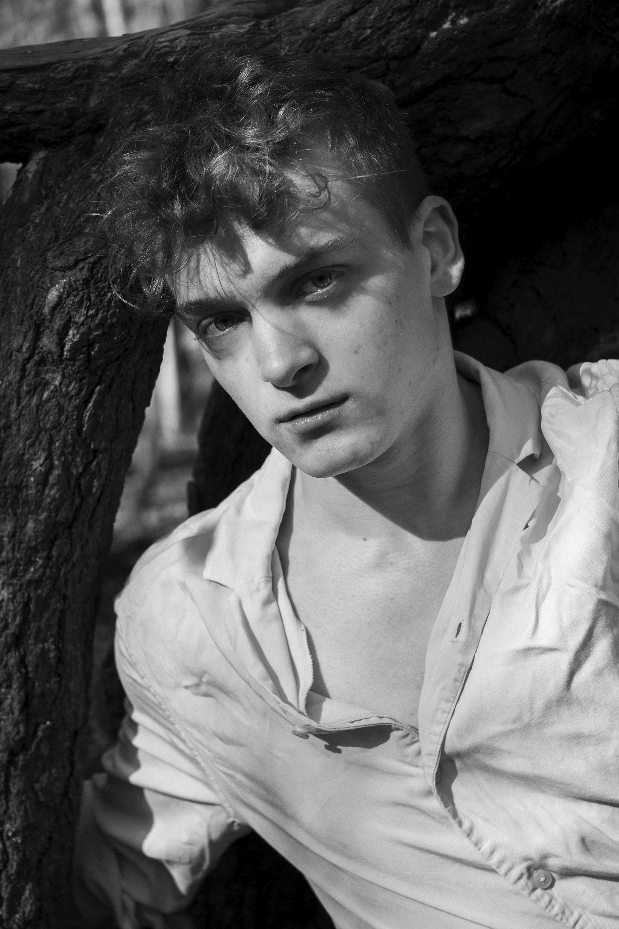 Florian Gerhardt, Bachelor-3-Projekt „(W)hole“, Dresdner Heide, 2025