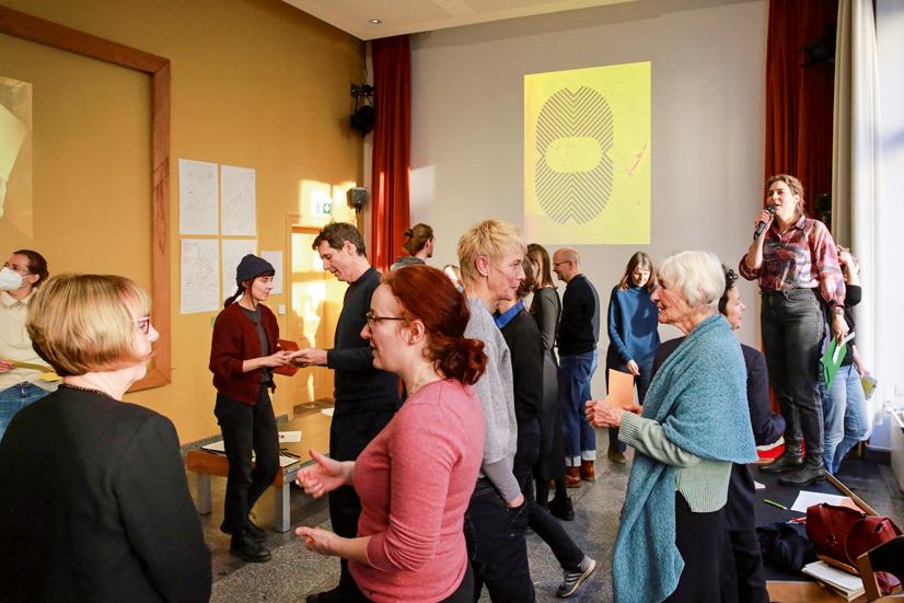Das Manifest im Mittelpunkt des Workshops im Literaturforum im Brecht-Haus