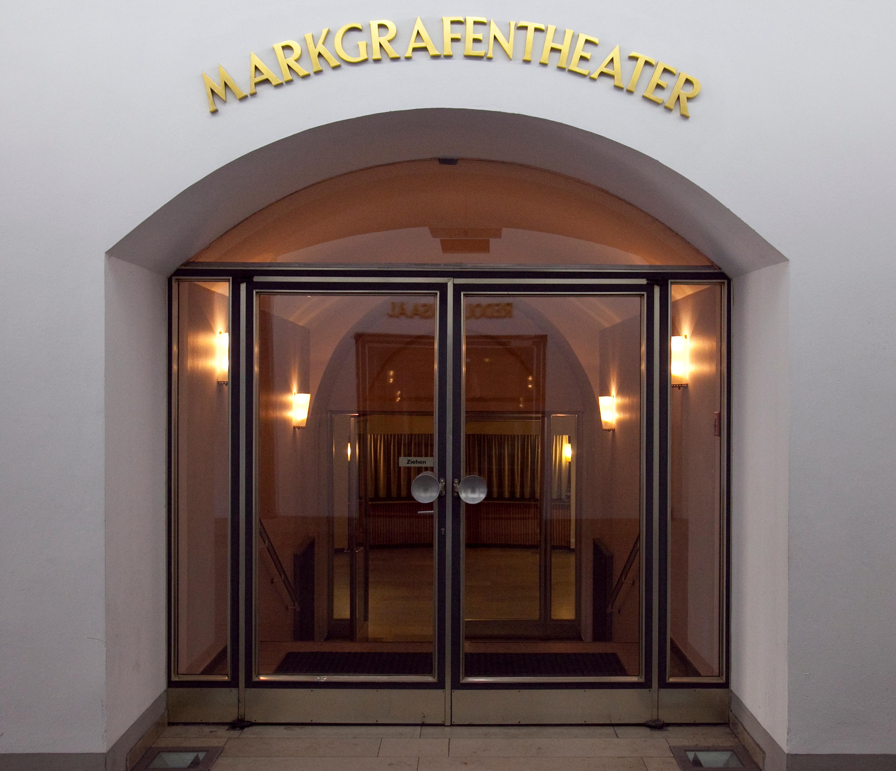 Der Eingang des Markgrafentheaters