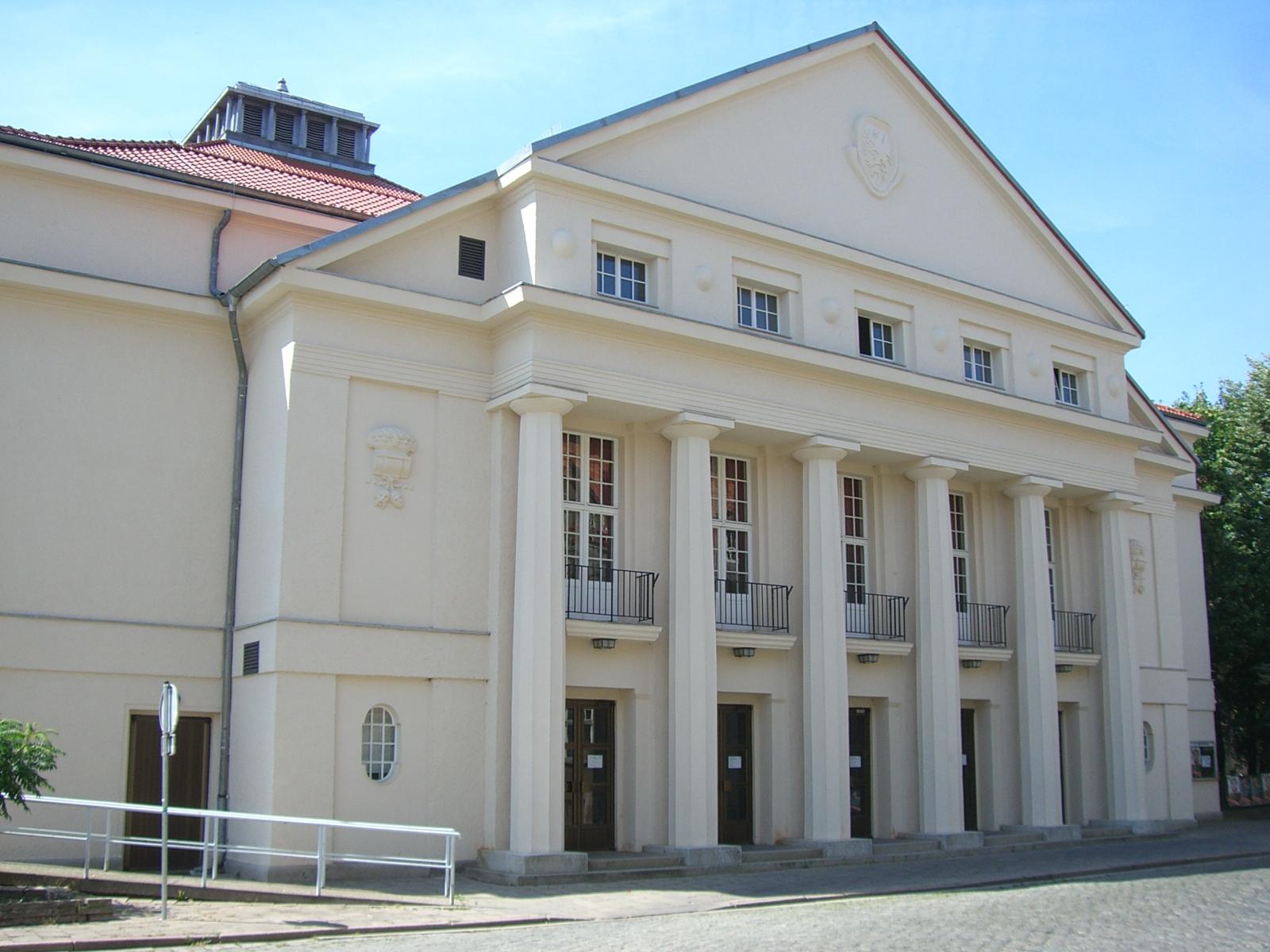 Greifswald, Theater
