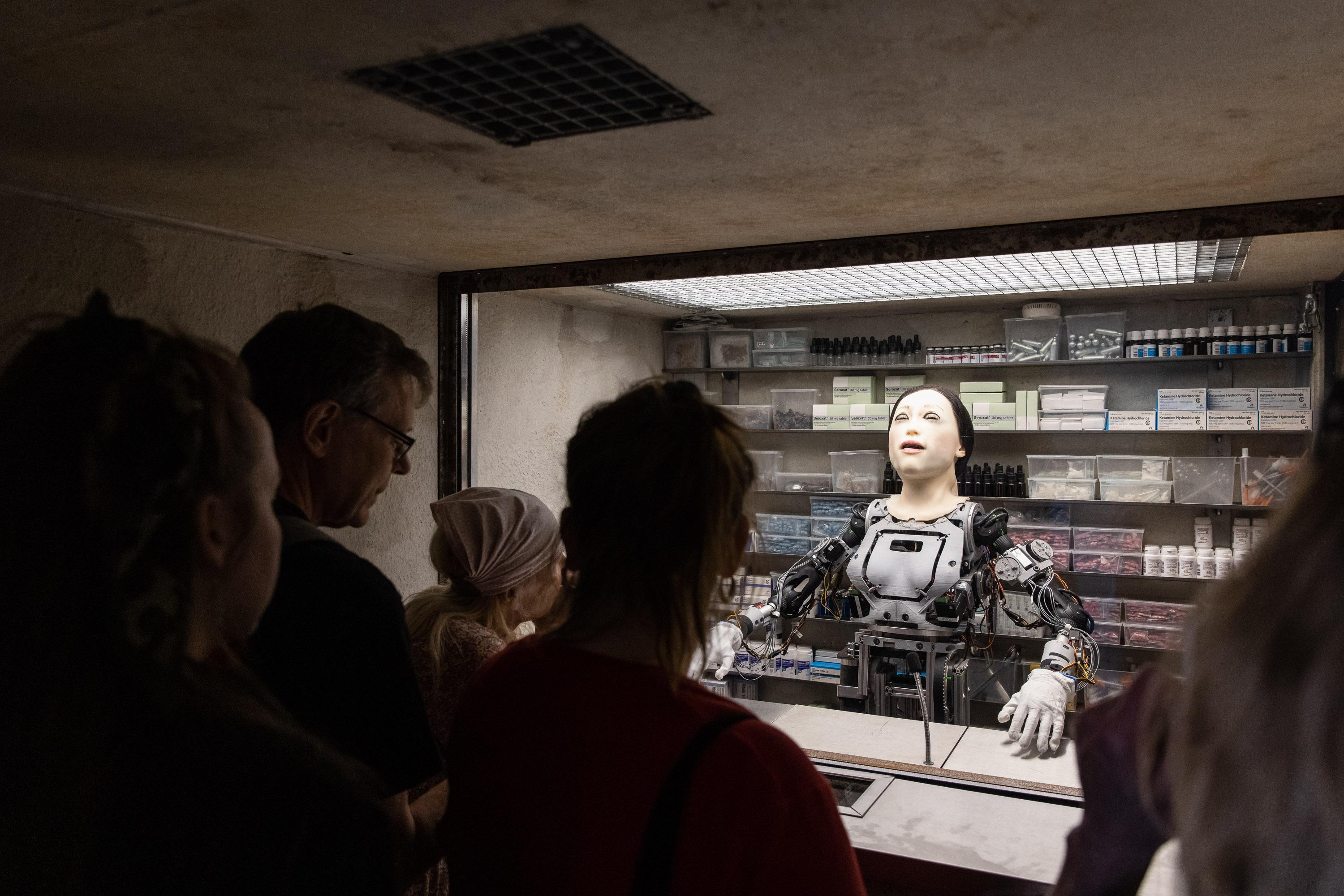 Dries Verhoevens Installation „Happiness“ bei den Kunstfestspielen Herrenhausen.