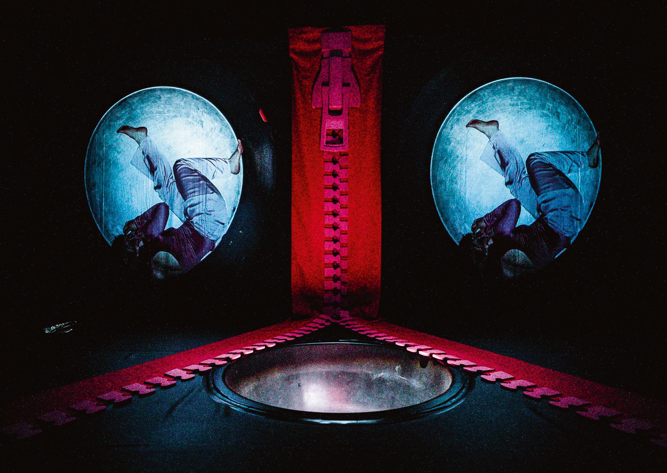 Ein Stück, das in die Wunde greift, die die Mutterlüge schlägt: „Leaving Carthago“ in der Regie von Pina Bergemann.