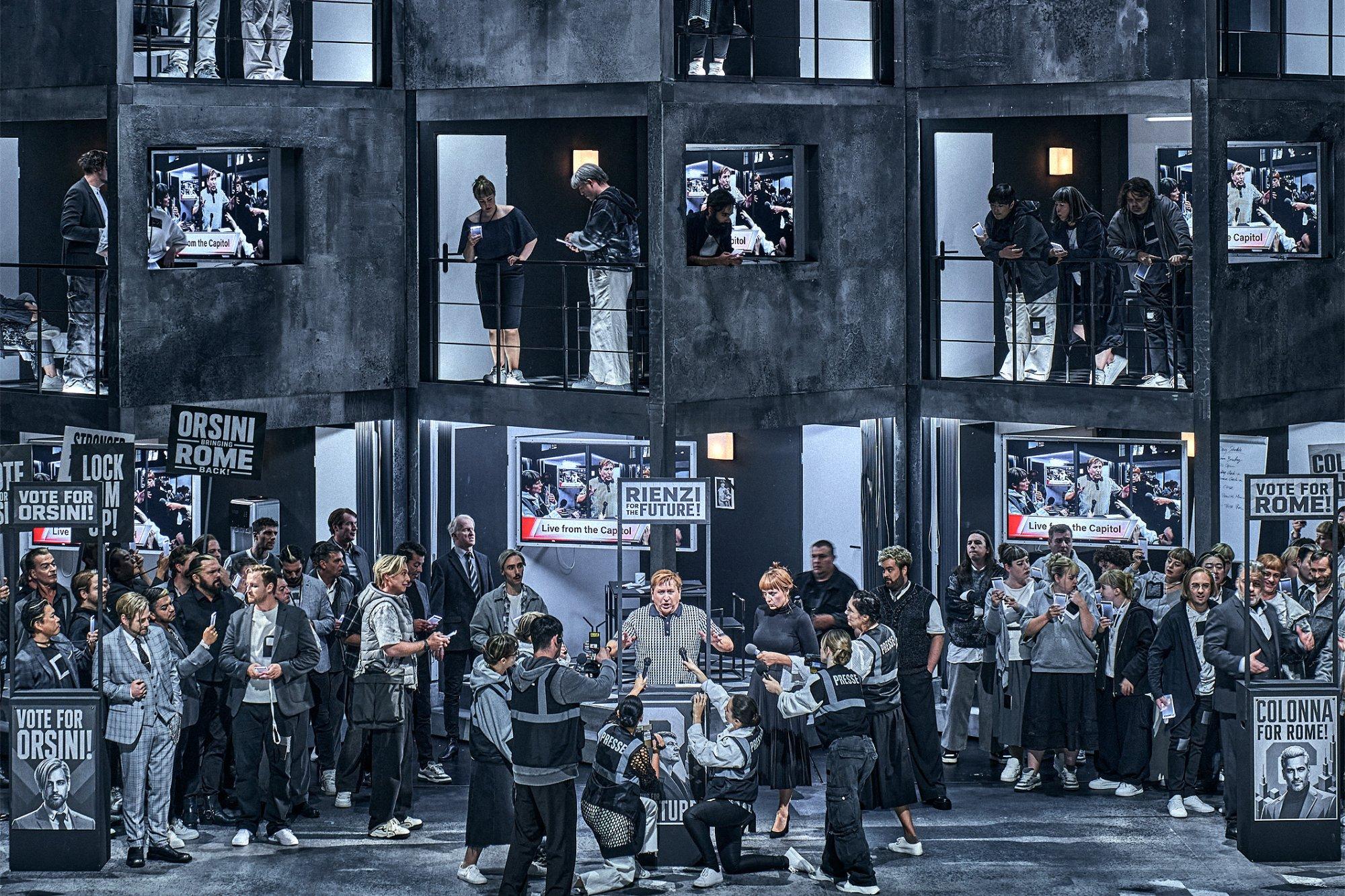 „Rienzi“ von Richard Wagner in einer Inszenierung von Alexandra Szemerédy und Magdolna Parditka bei den Bayreuther Festspielen 2026.